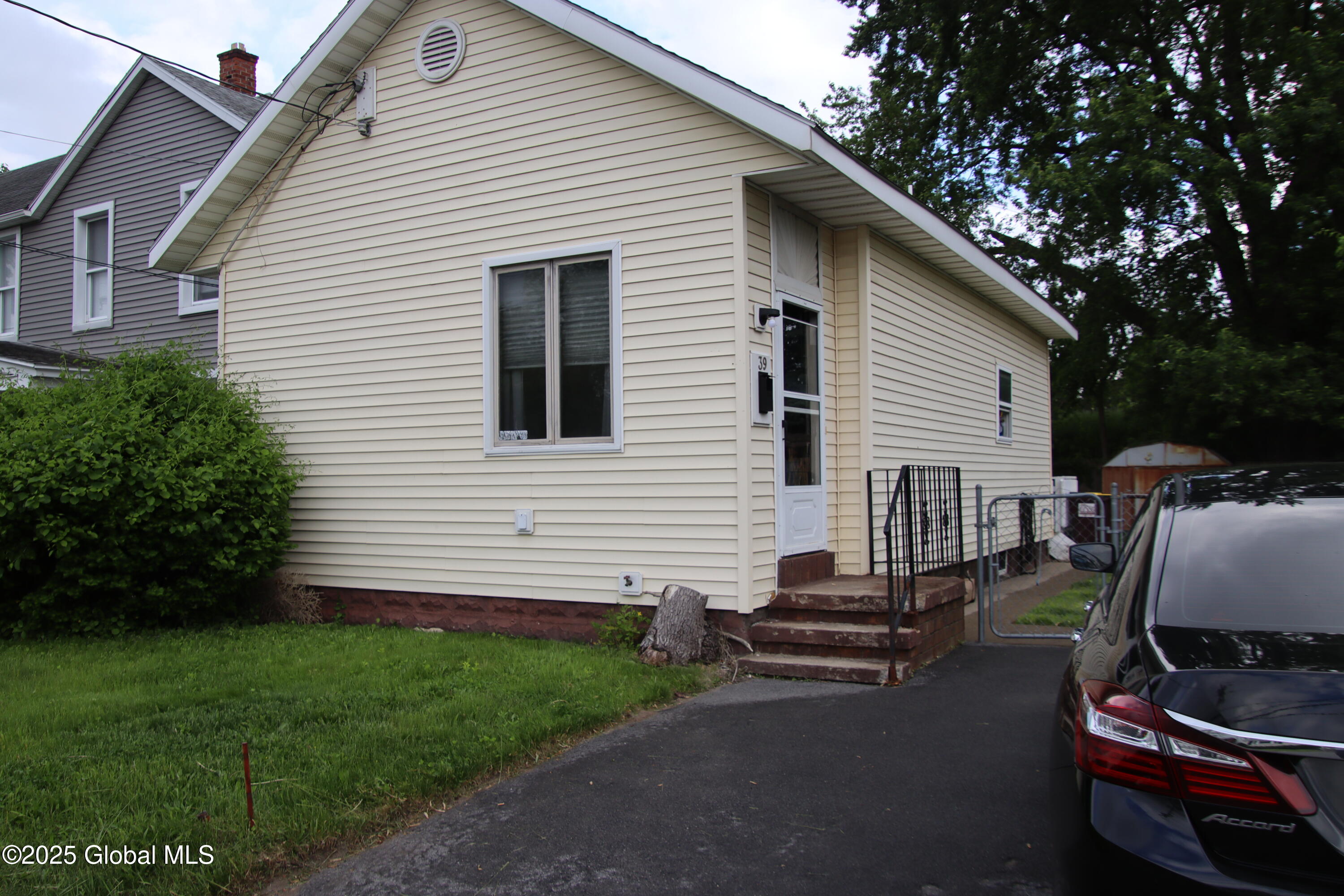 39 Old Mariaville Road, Schenectady, New York image 1