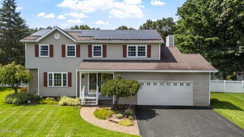 Photo of 407 Deer Path, Schenectady, NY 12306 (MLS # 202622583)