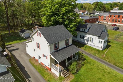 Photo of 165 S Lake Avenue, Troy, NY 12180 (MLS # 202617156)