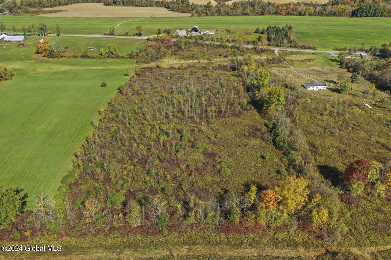 L1.2 Carlisle Road, Sprakers, New York image 10