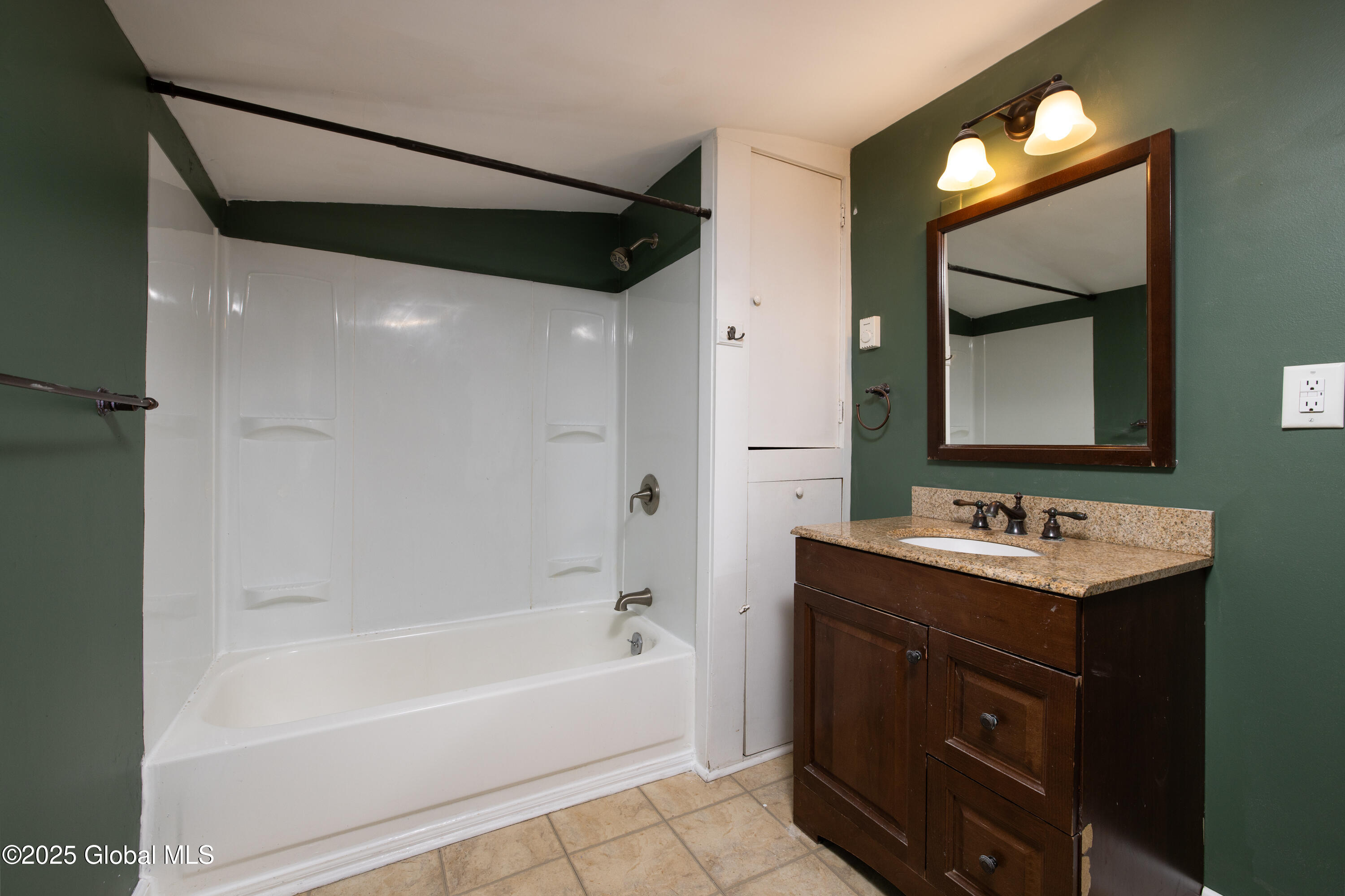 185 Bay Street, Glens Falls, New York image 25