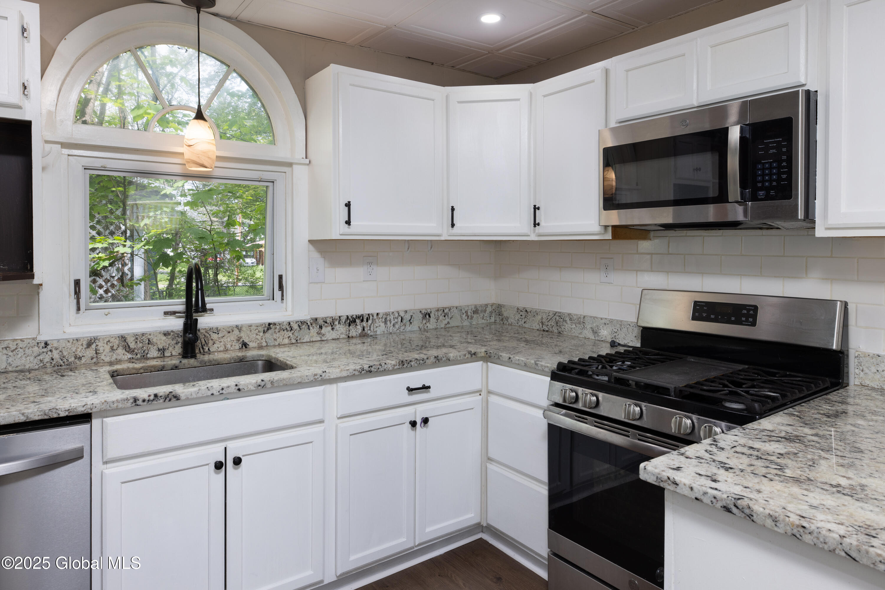 185 Bay Street, Glens Falls, New York image 6