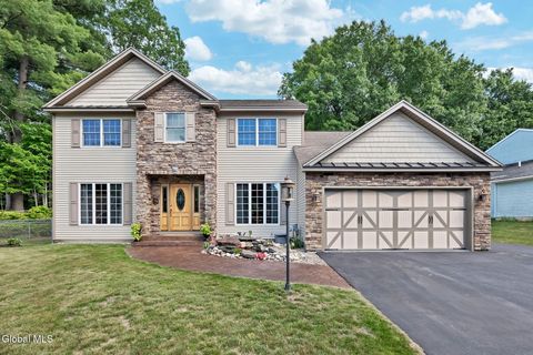 Photo of 70 Longwood Drive, Clifton Park, NY 12065 (MLS # 202620279)
