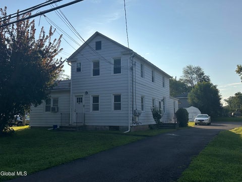 Photo of 1 Loralee Drive, Colonie, NY 12205 (MLS # 202622149)