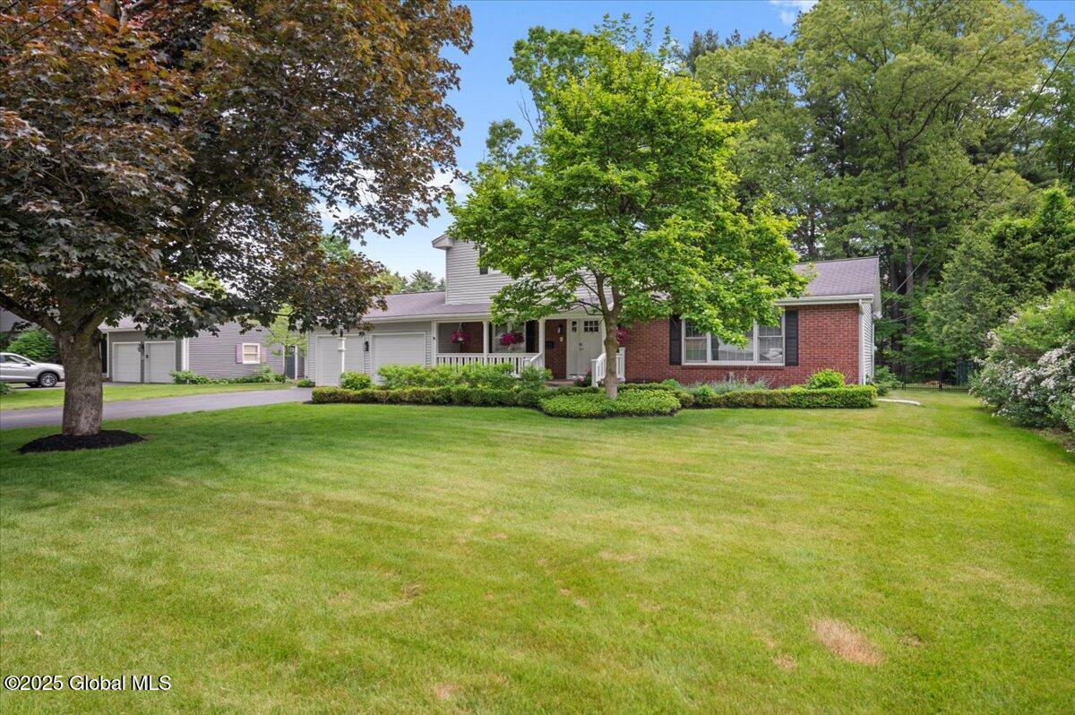 18 Underwood Drive, Saratoga Springs, New York image 3
