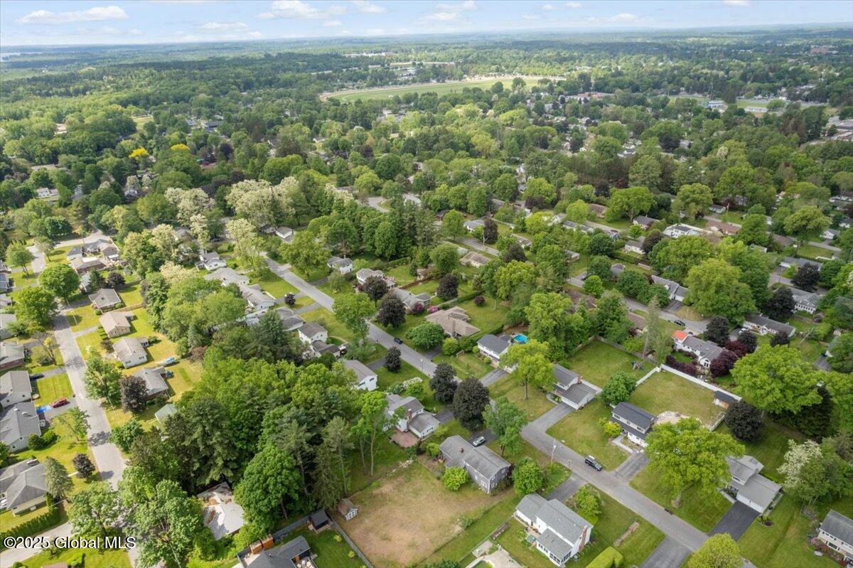 18 Underwood Drive, Saratoga Springs, New York image 46