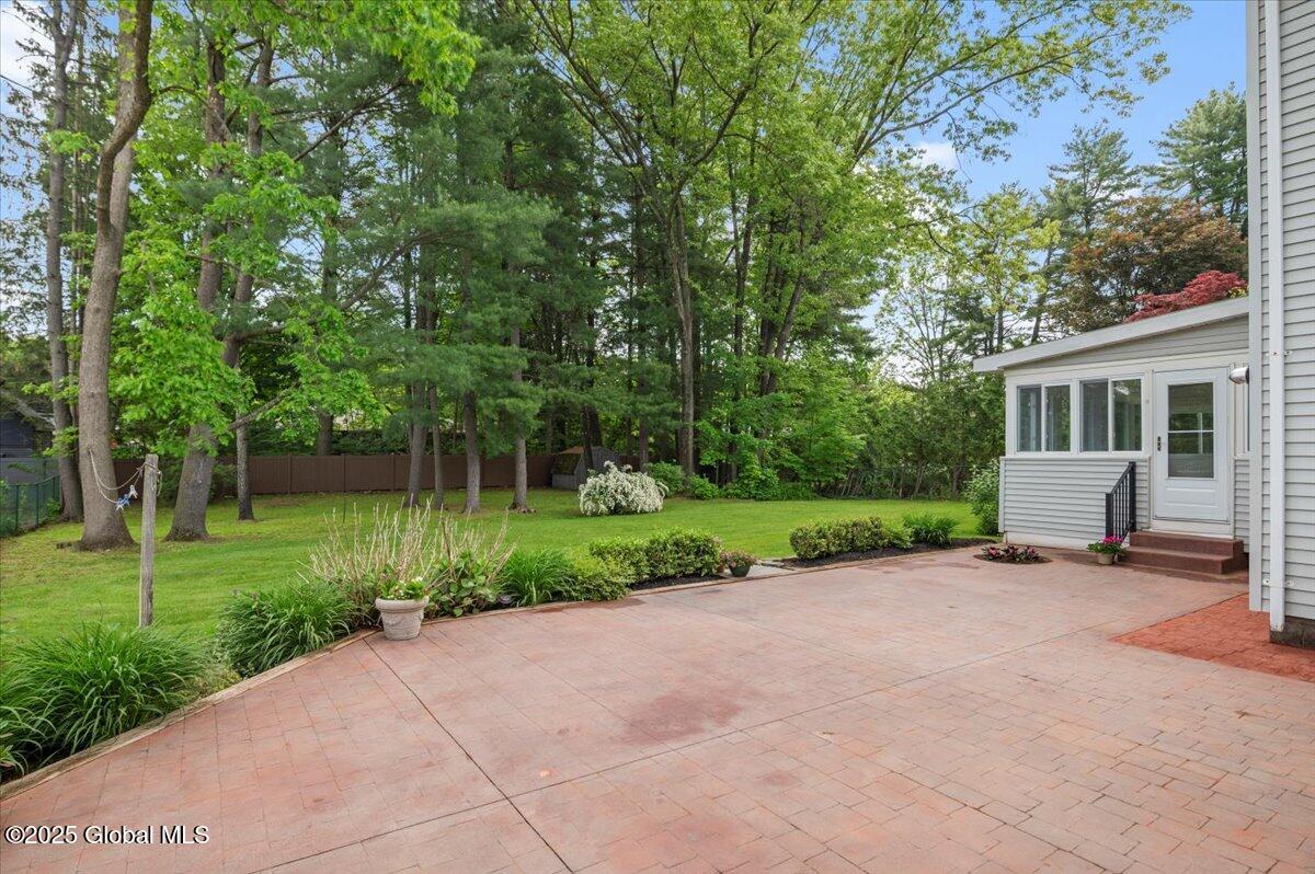 18 Underwood Drive, Saratoga Springs, New York image 16