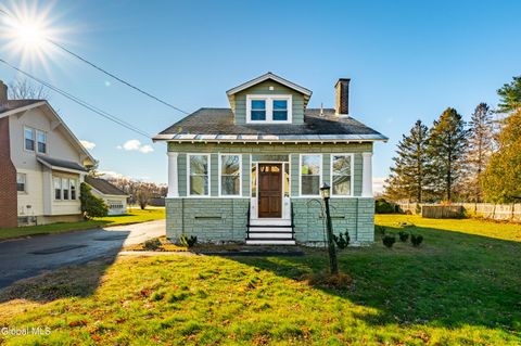 Photo of 21 Magee Drive, Glenmont, NY 12077 (MLS # 202530065)