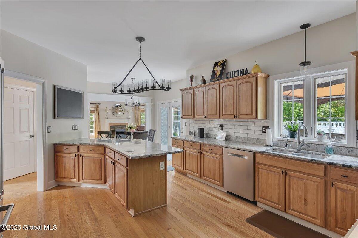 1901 Heritage Road, Niskayuna, New York image 9