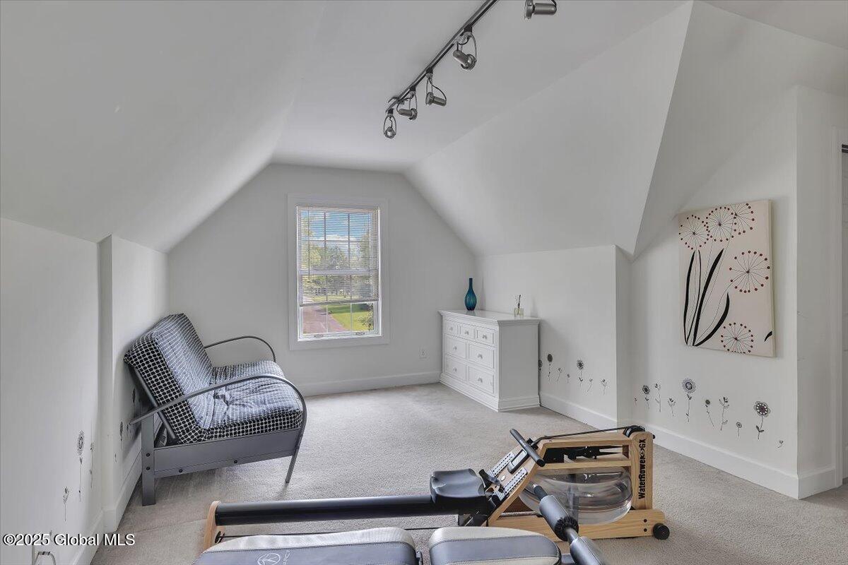 1901 Heritage Road, Niskayuna, New York image 35