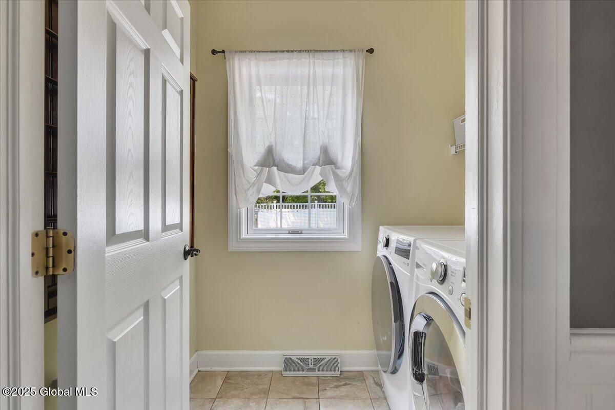1901 Heritage Road, Niskayuna, New York image 38