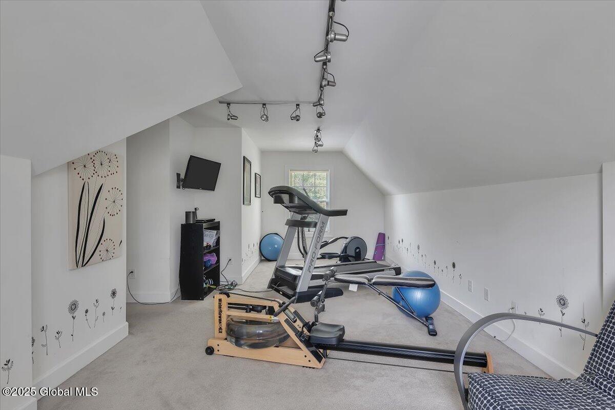 1901 Heritage Road, Niskayuna, New York image 34