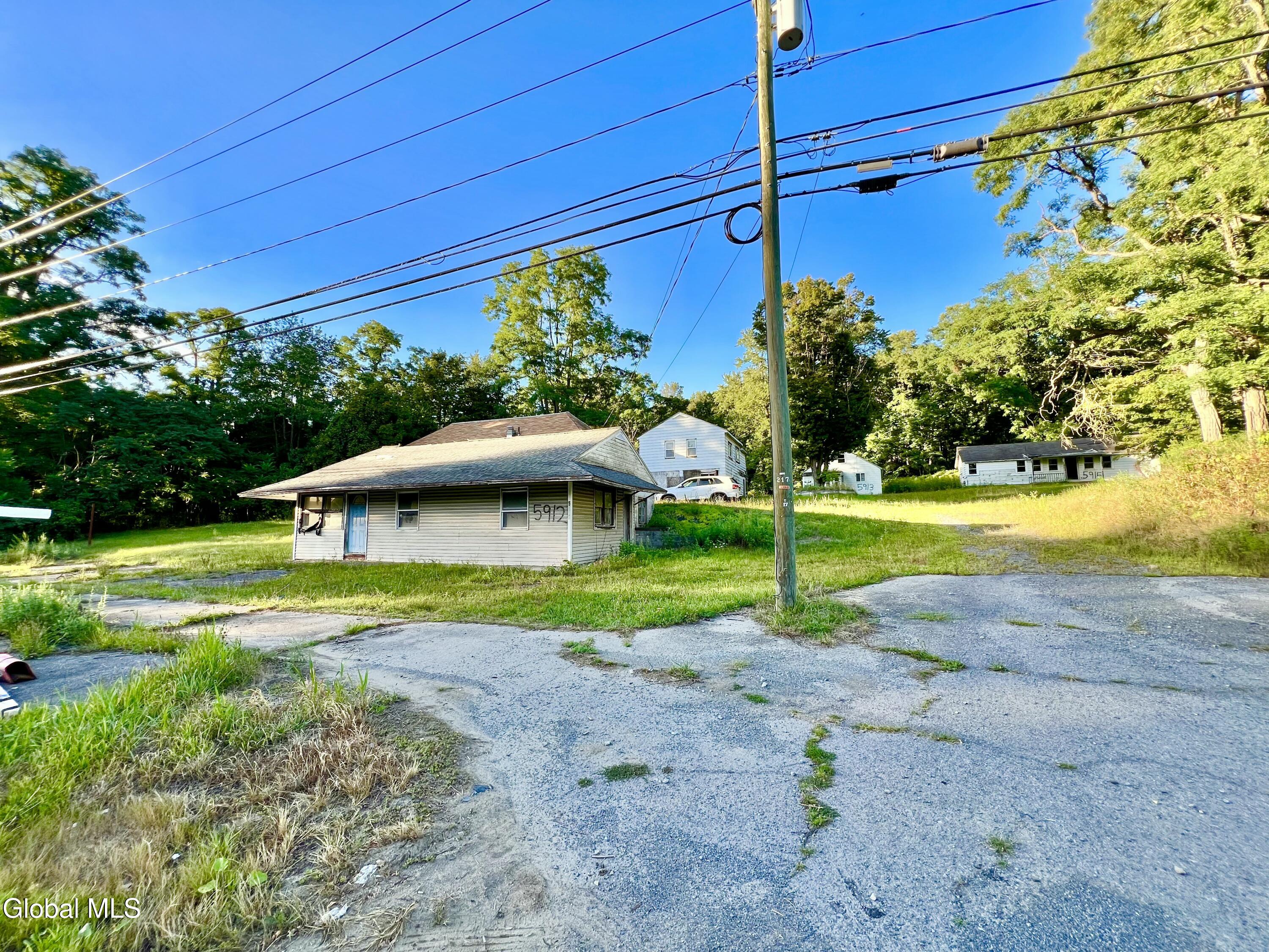 Glenville, New York 12302, United States, 2 Bedrooms Bedrooms, ,2 BathroomsBathrooms,Residential,Active,214535