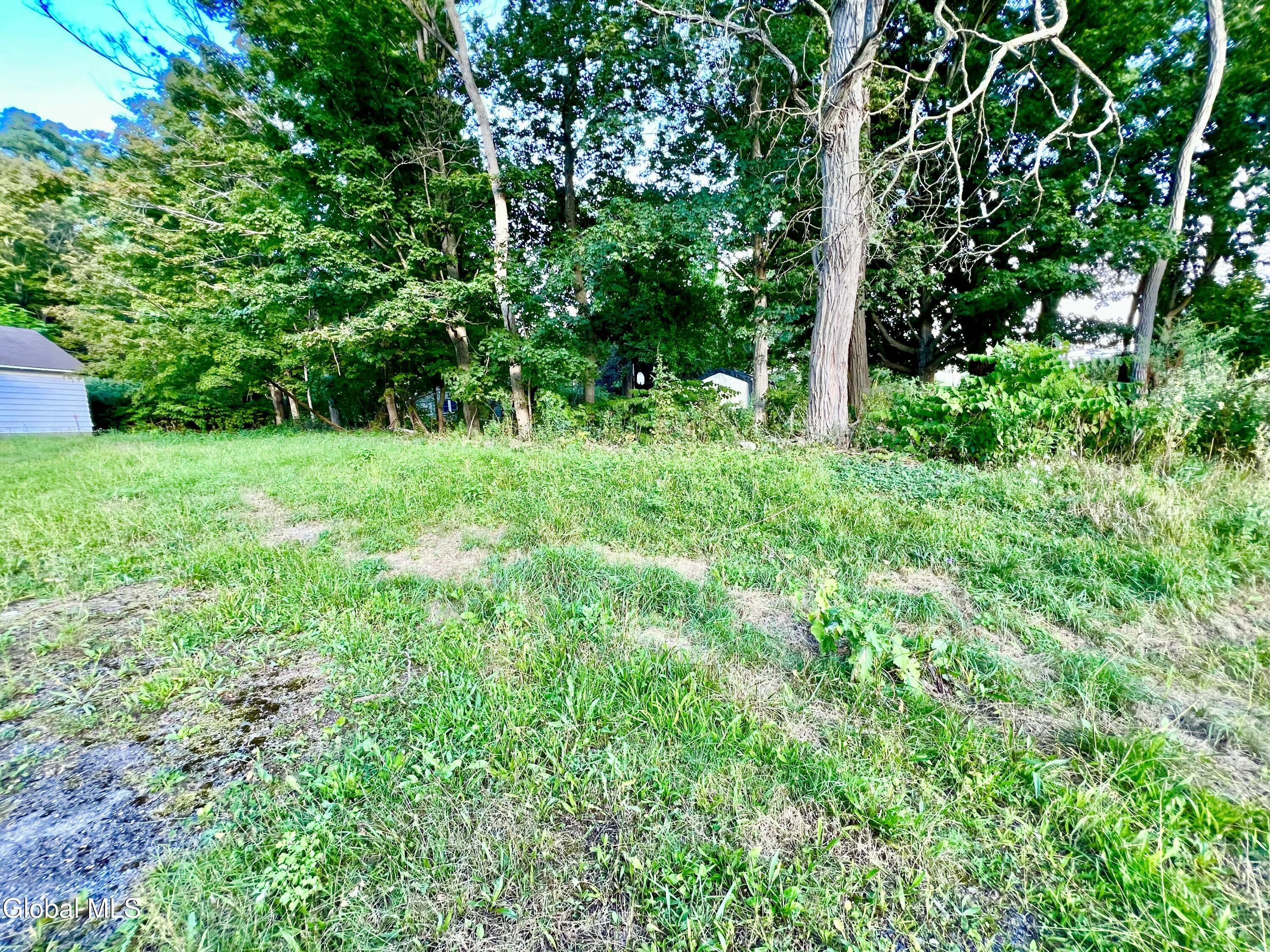 Glenville, New York 12302, United States, 2 Bedrooms Bedrooms, ,2 BathroomsBathrooms,Residential,Active,214535