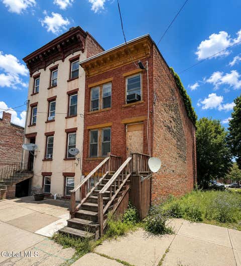 Homes For Sale - 52 Clinton Street<br/> Albany, NY 12202