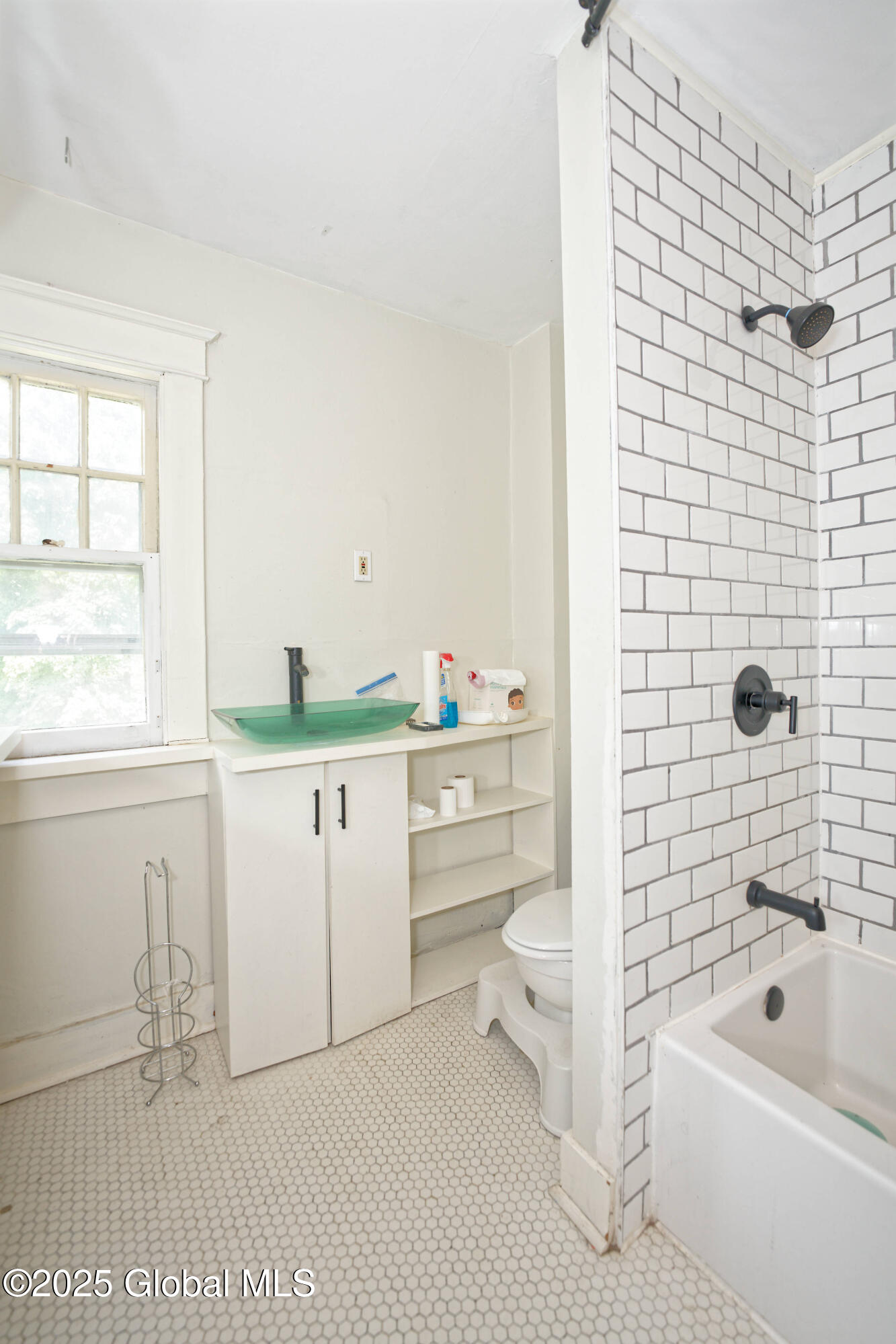 383 Leedale Street, Albany, New York image 29
