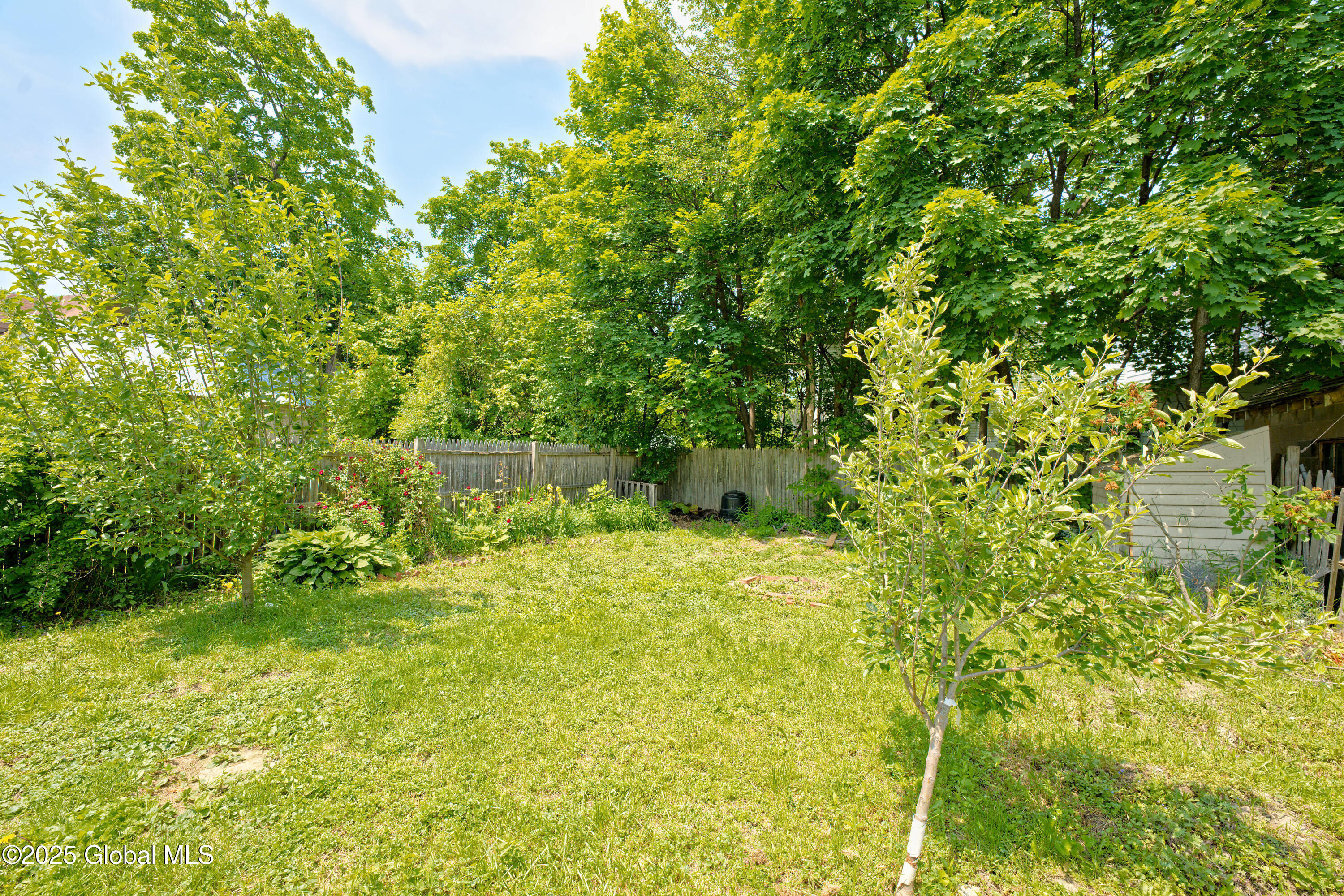 383 Leedale Street, Albany, New York image 36