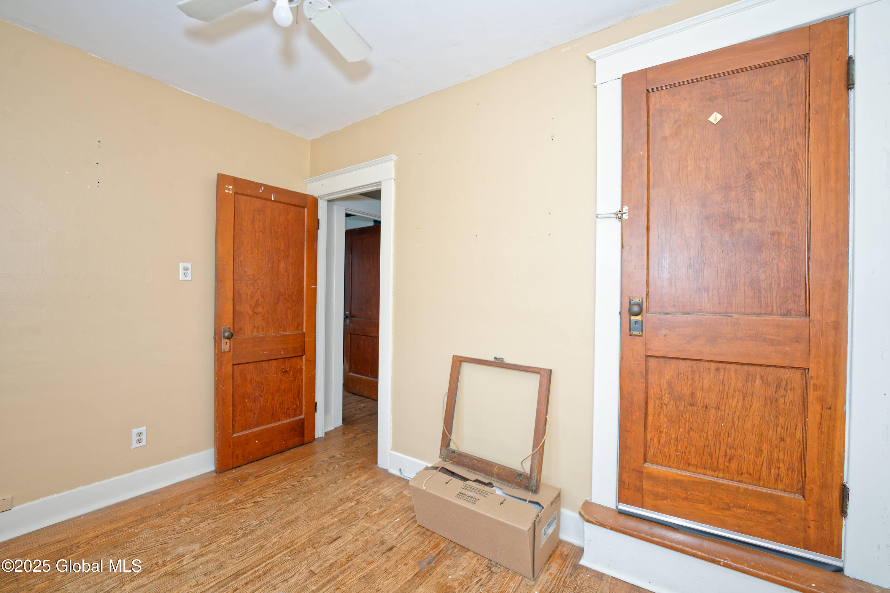 383 Leedale Street, Albany, New York image 27