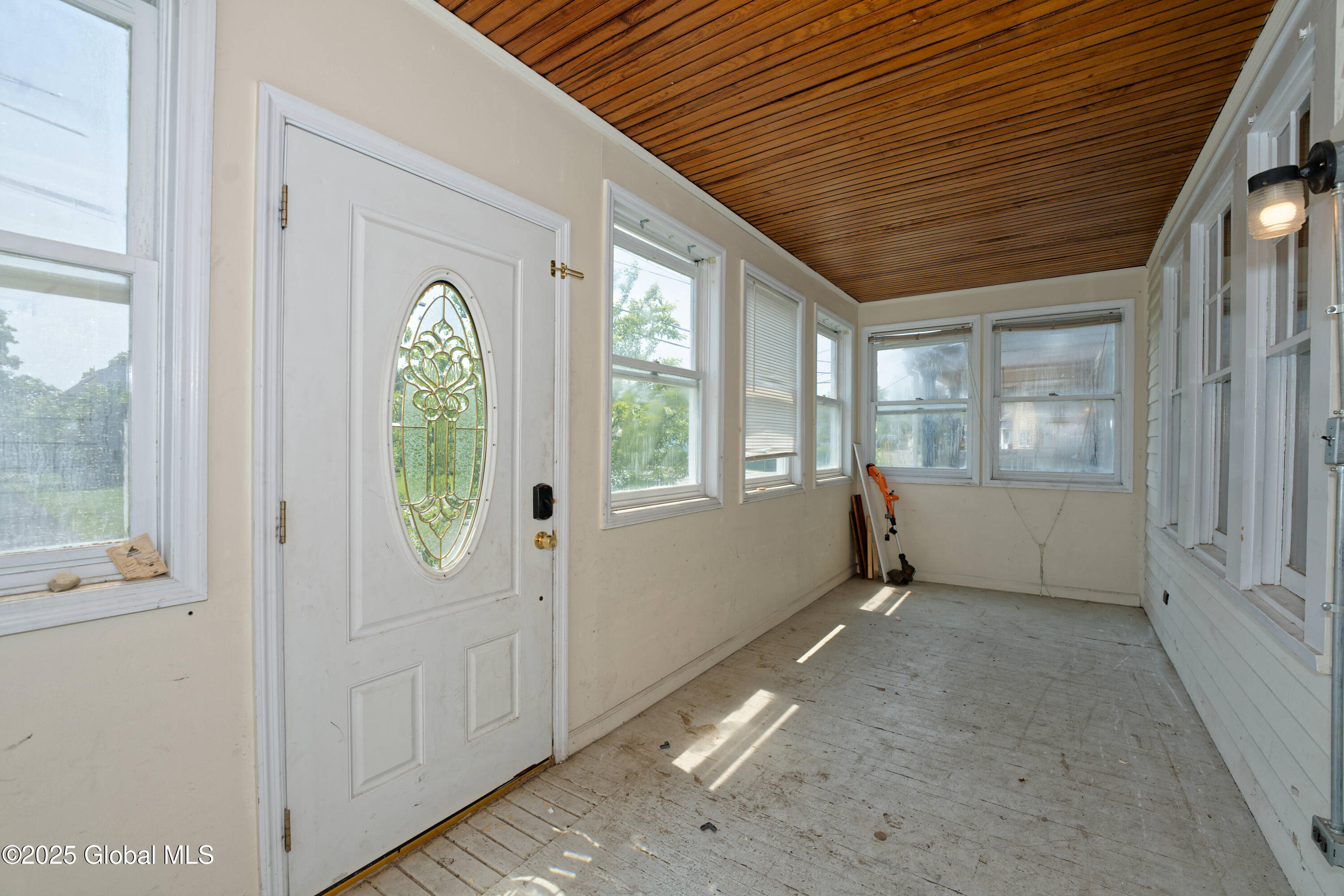 383 Leedale Street, Albany, New York image 9