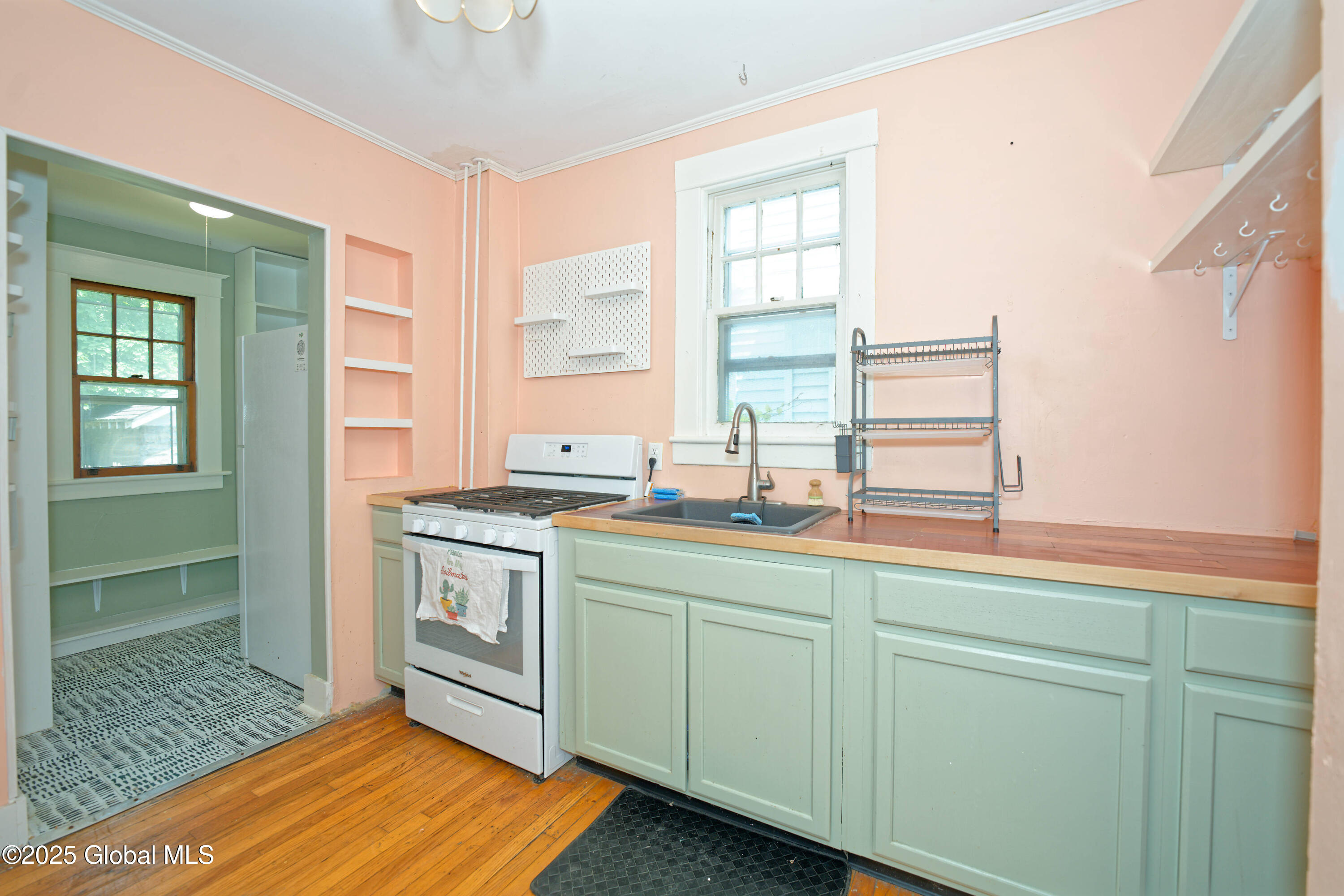 383 Leedale Street, Albany, New York image 18