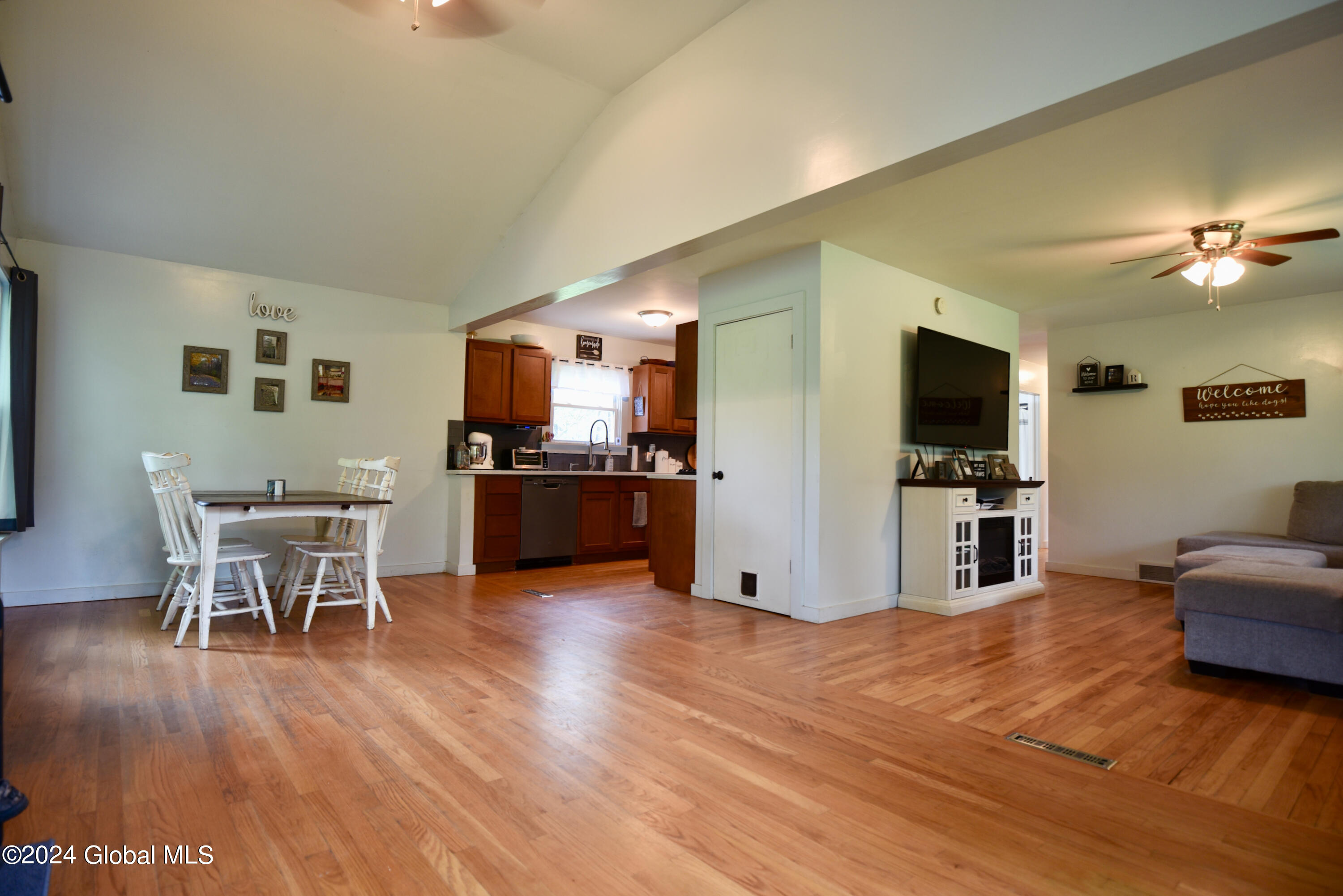 36 Henderson Way, Fort Edward, New York image 9