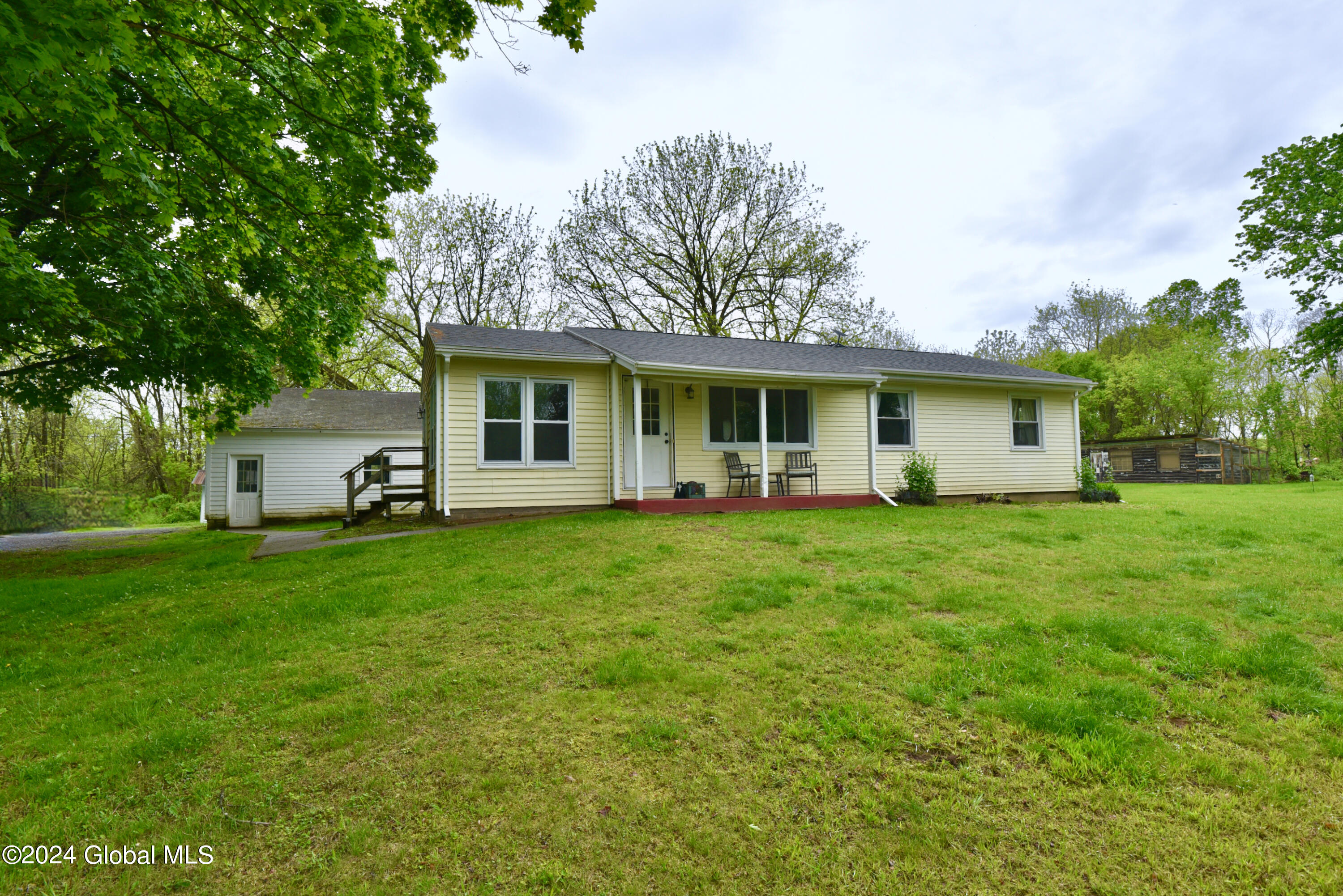Listing image 2