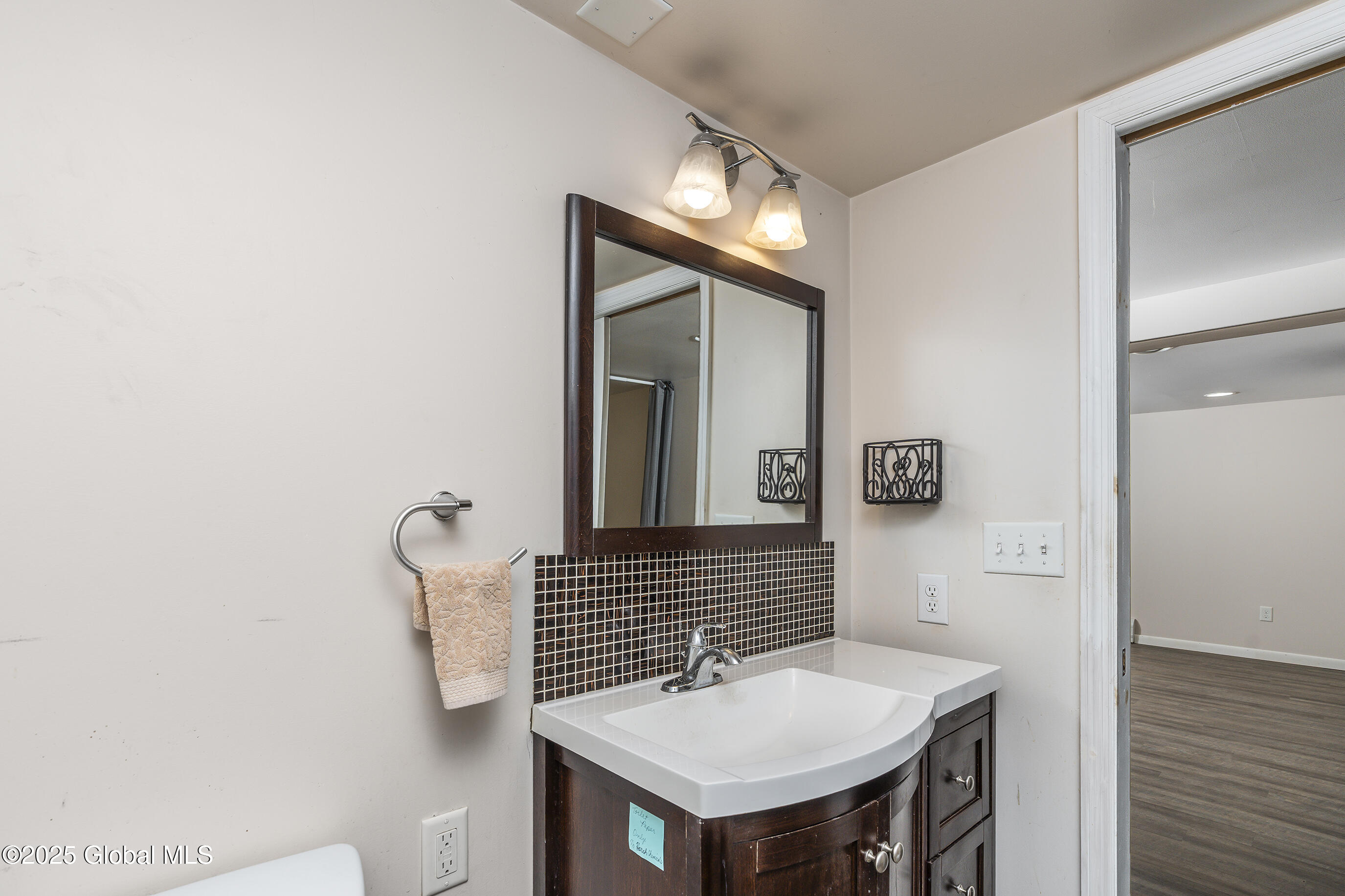 421 Glen Avenue, Scotia, New York image 26