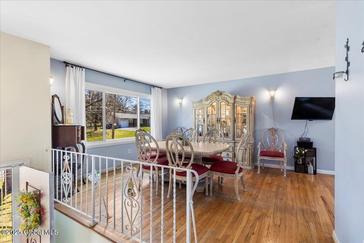 67 Fairlawn Drive, Latham, New York image 2