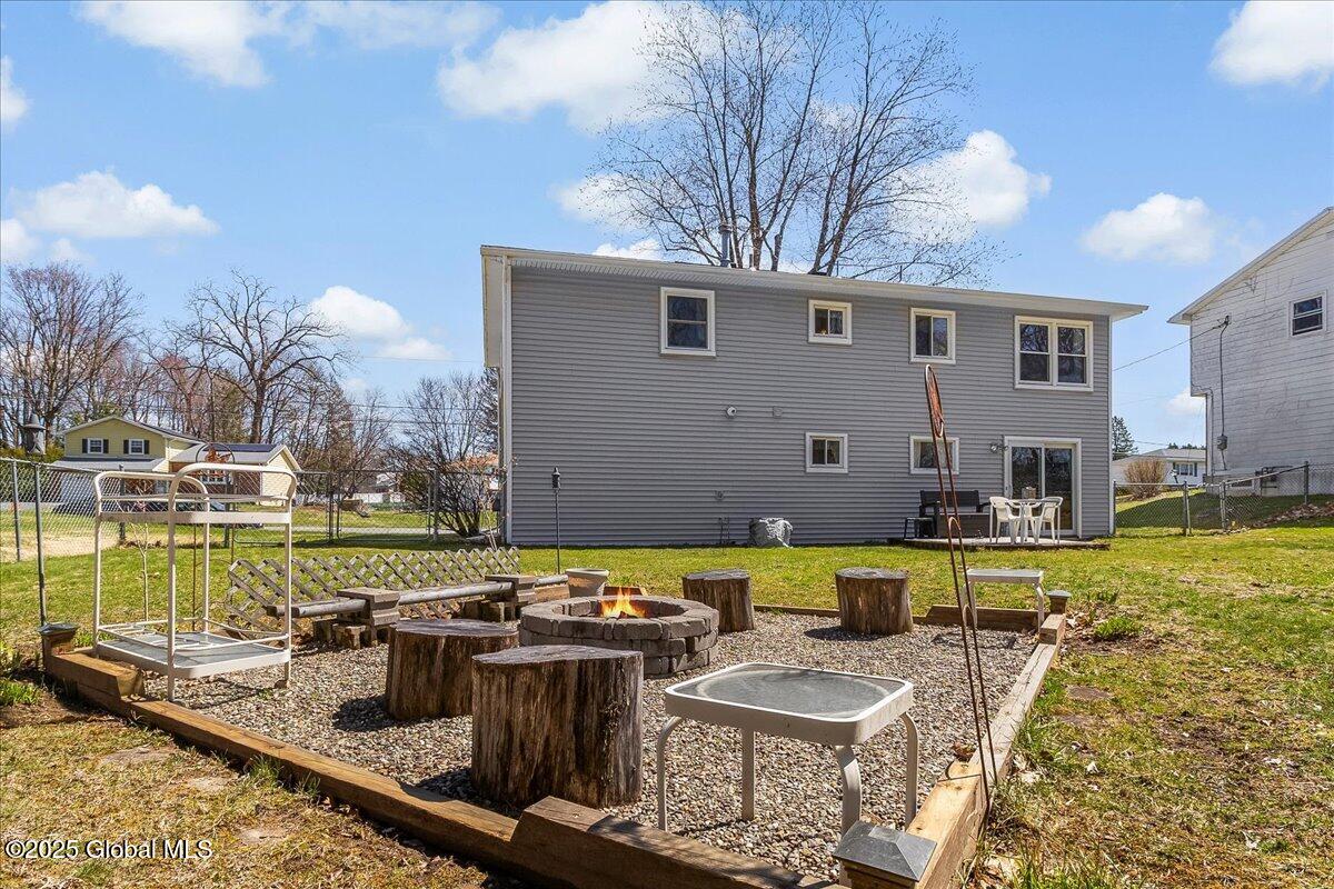 67 Fairlawn Drive, Latham, New York image 19