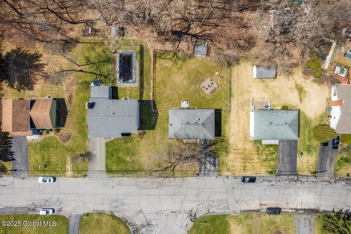 67 Fairlawn Drive, Latham, New York image 22