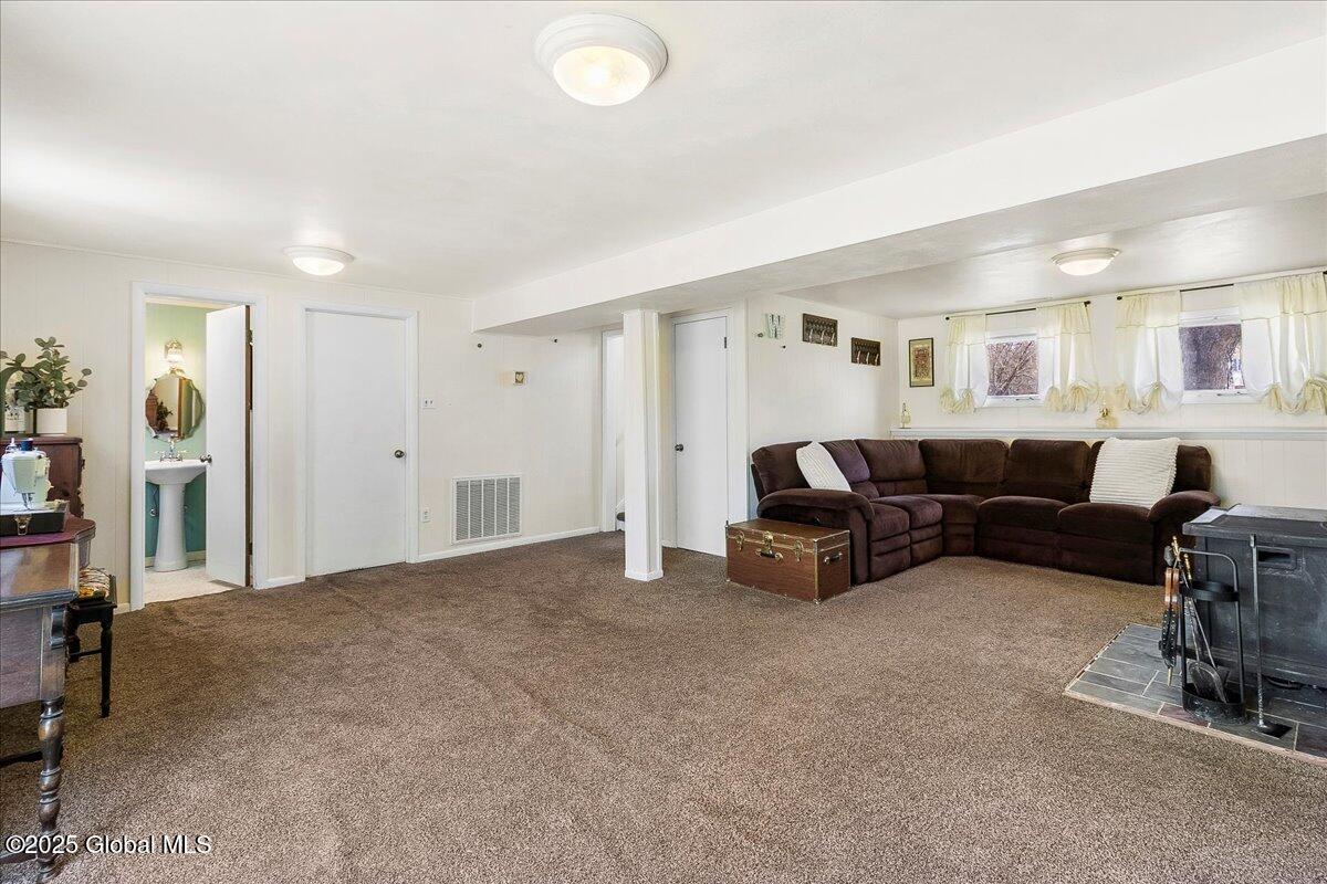 67 Fairlawn Drive, Latham, New York image 14
