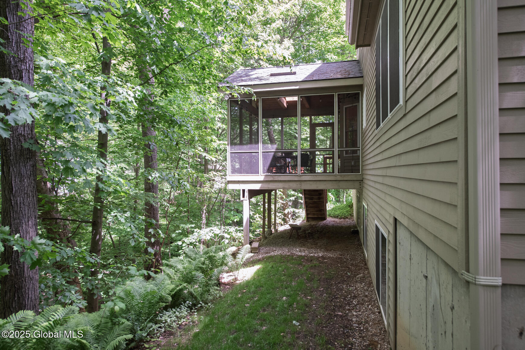 11 Newport Drive, Clifton Park, New York image 36