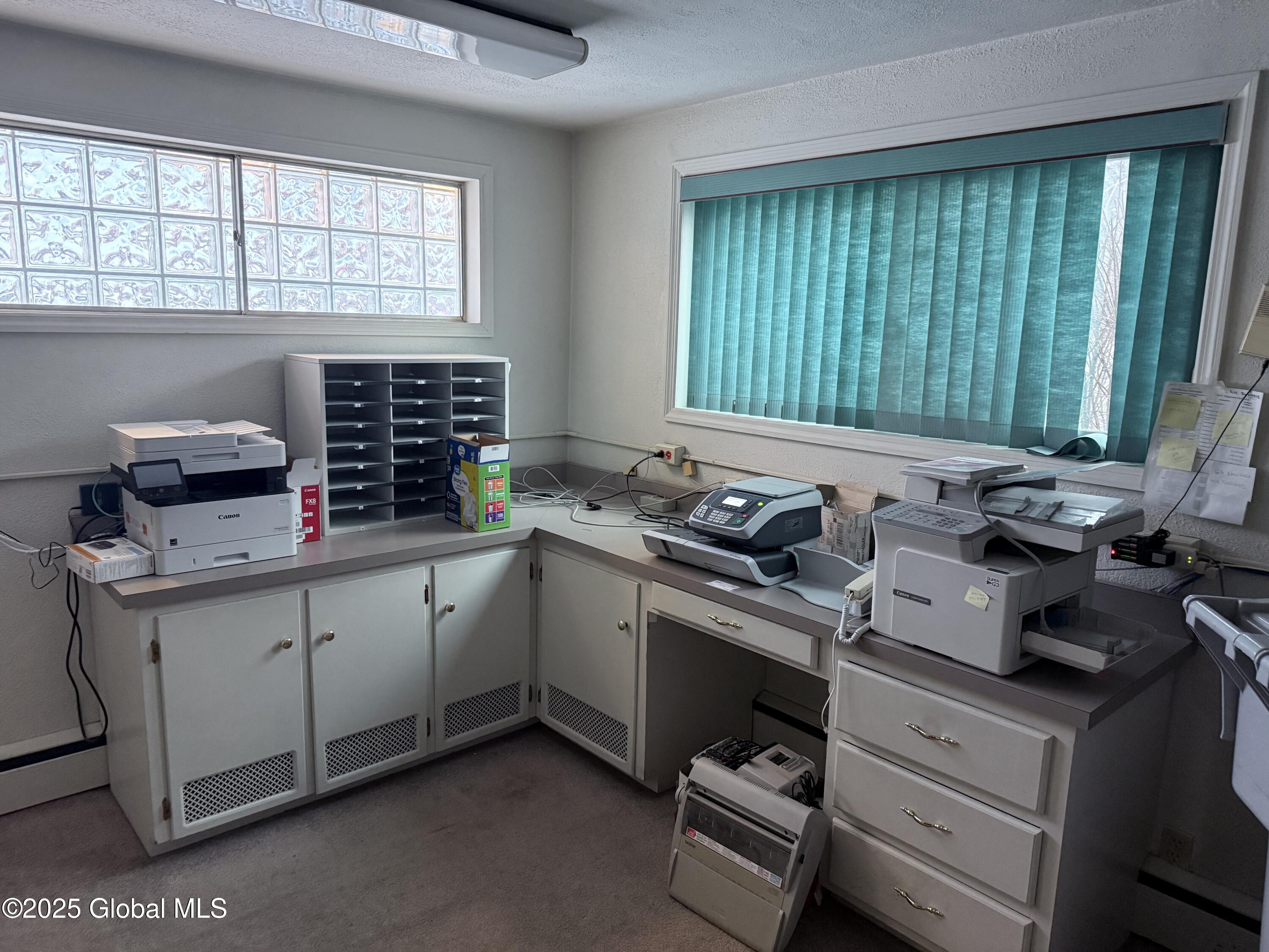 Glenville, New York 12302, United States, ,Commercial,Active,11503