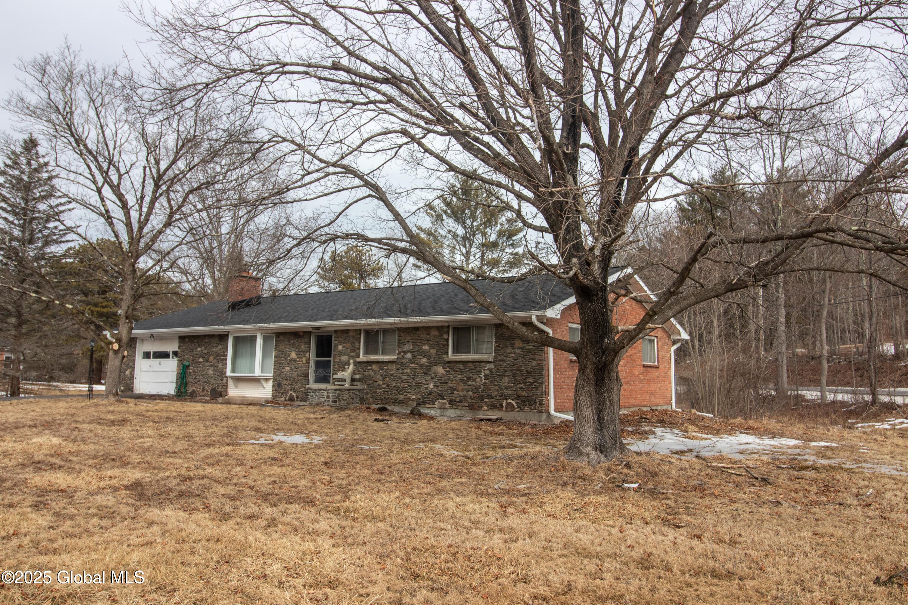 10 Colonial Court, Acra, New York image 1