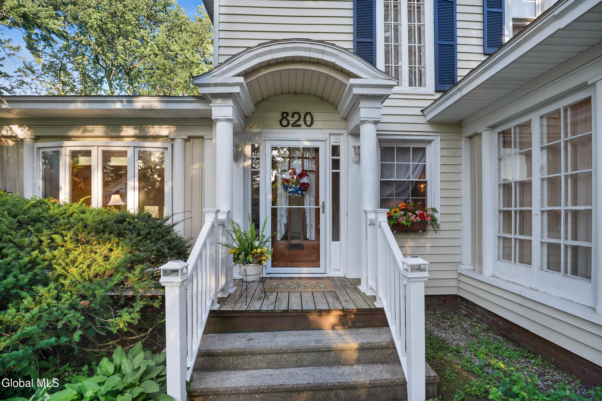 820 Central Parkway