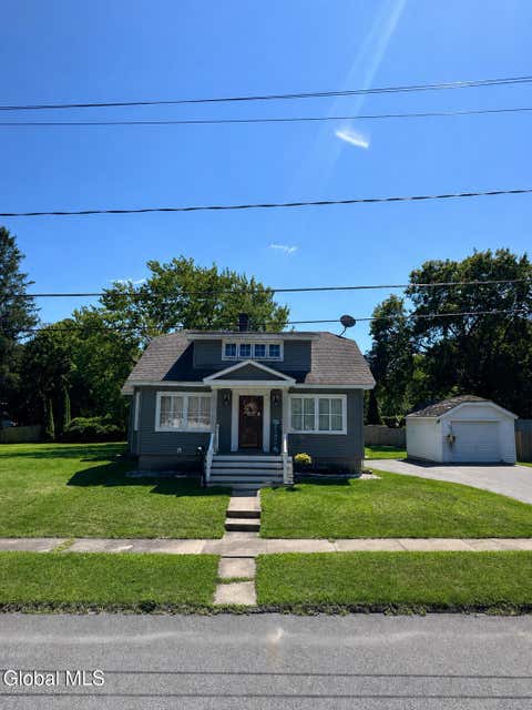 Homes For Sale - 4 Pennsylvania Avenue<br/> Johnstown, NY 12095