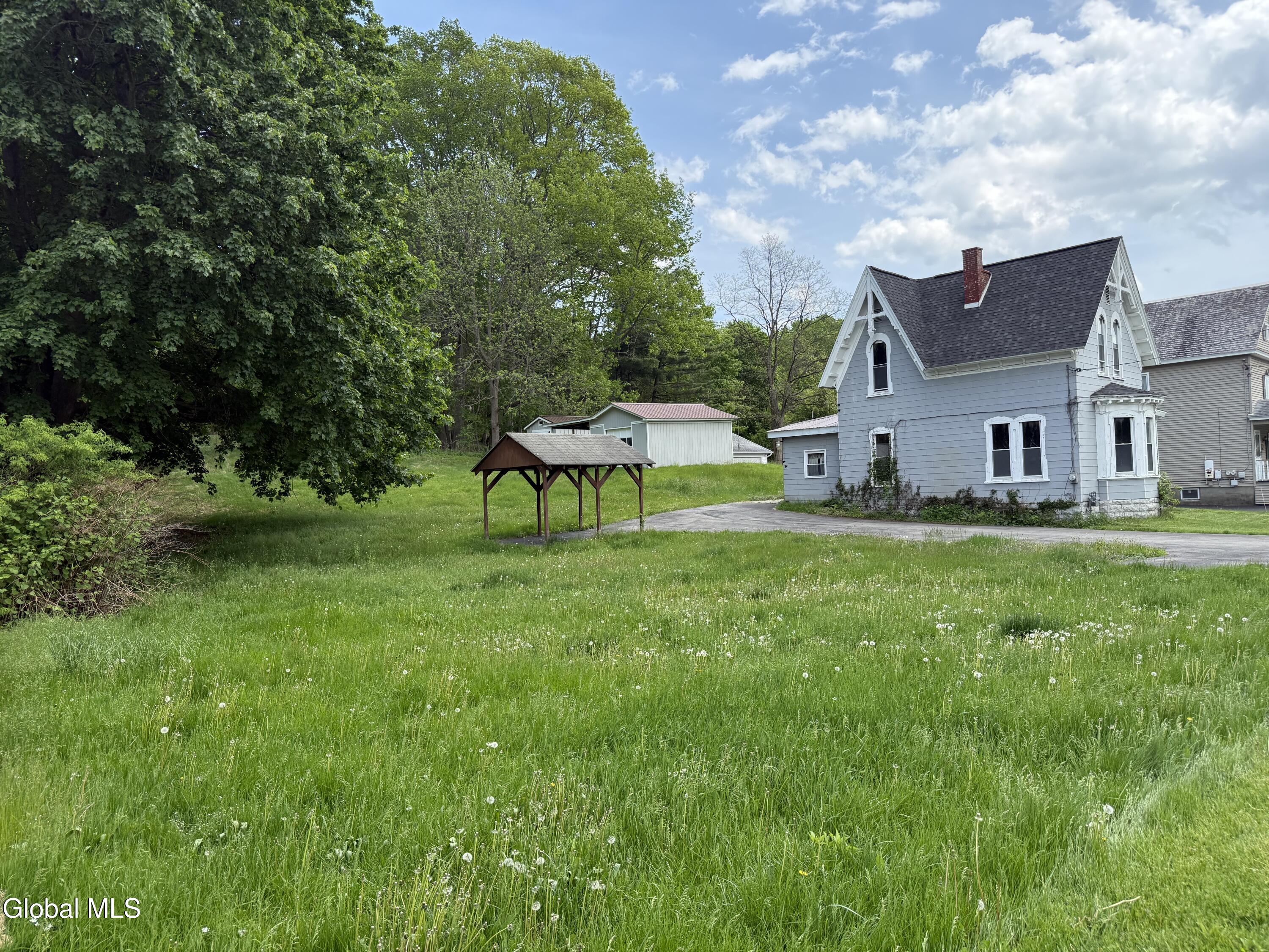 215 Forest Avenue