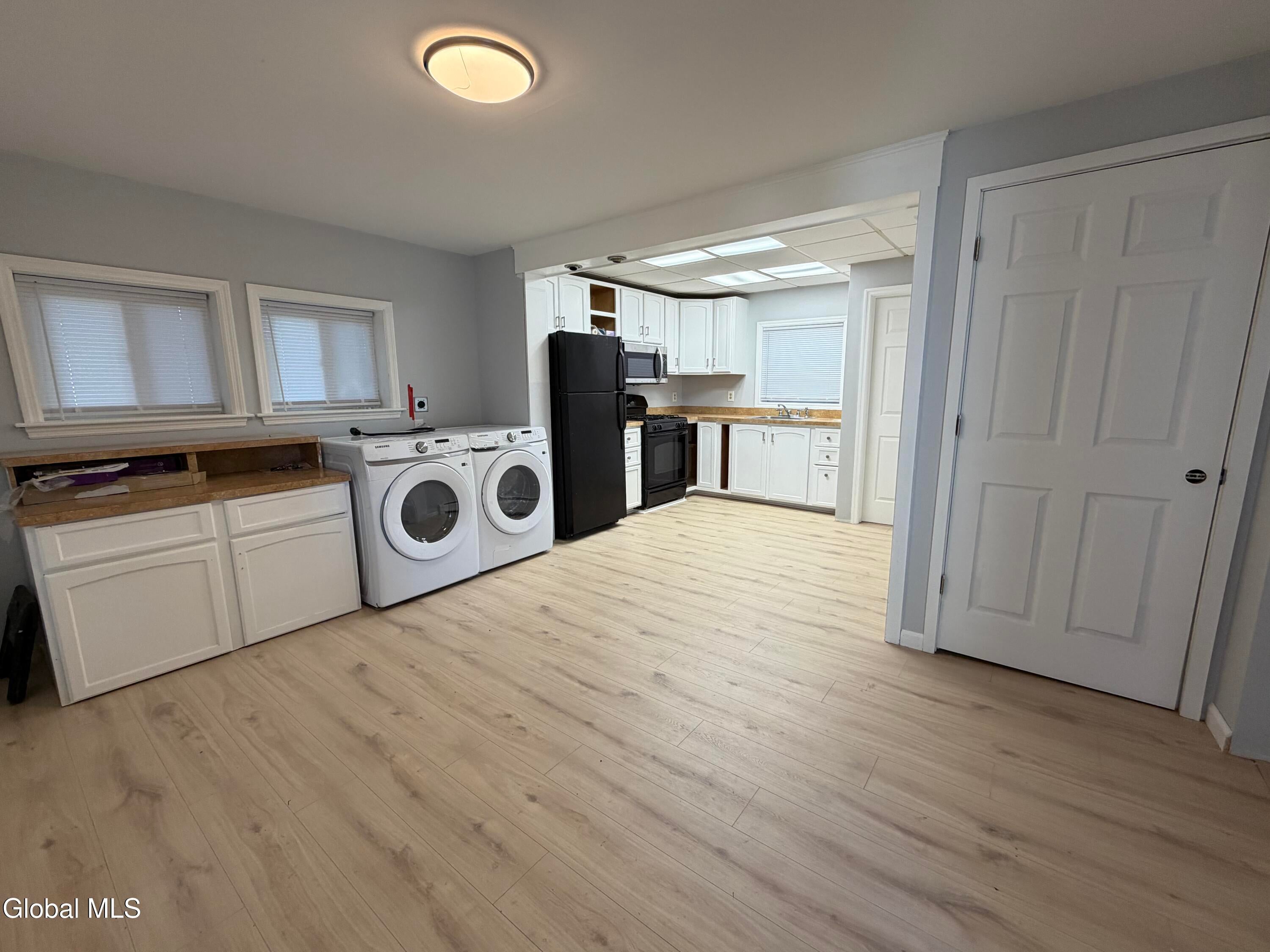 26 Grand Street B