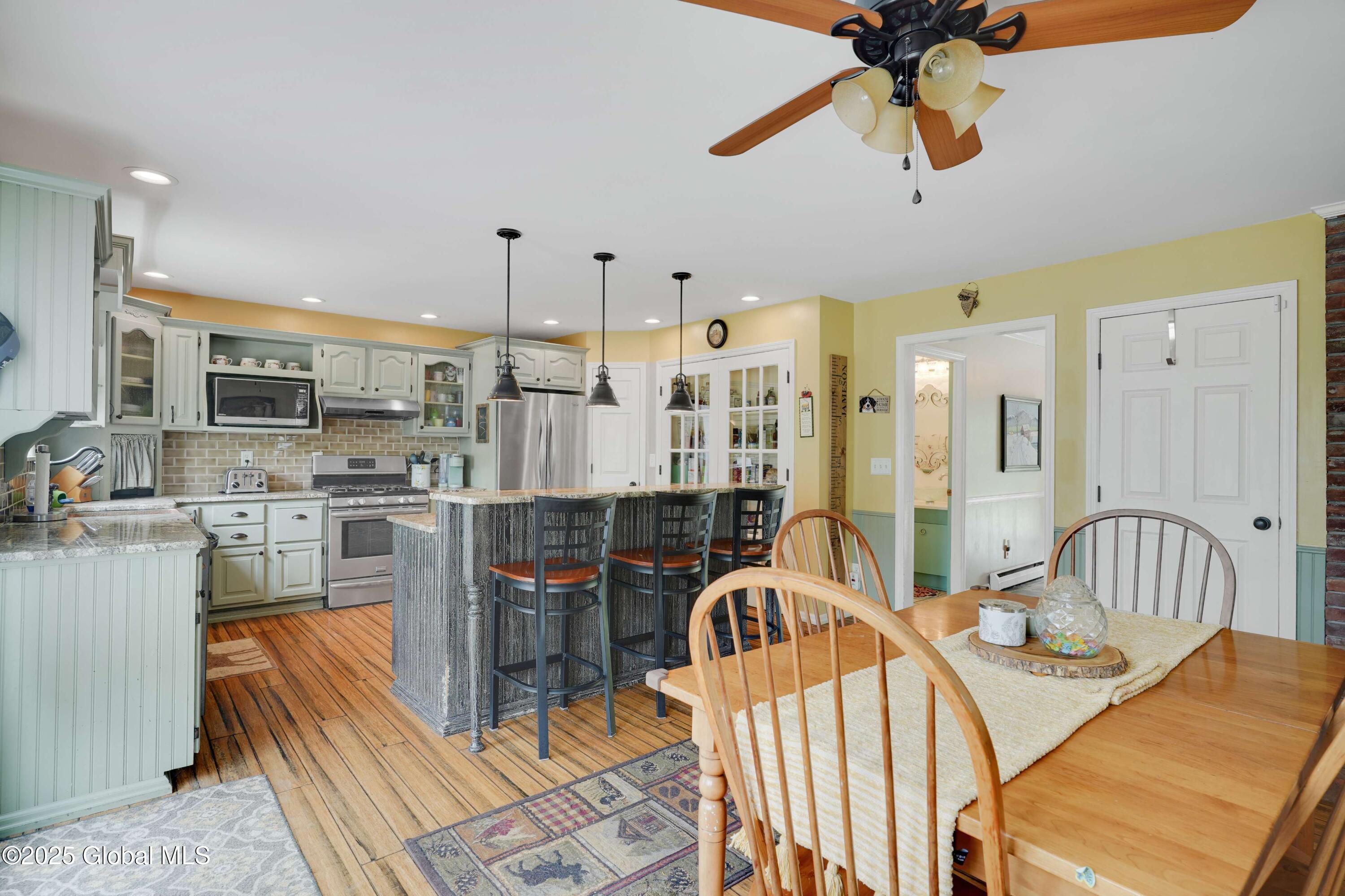 270 Boght Road, Watervliet, New York image 27