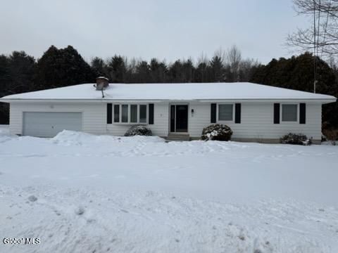 Homes For Sale - 18 Bonner Drive<br/> Warren County, Queensbury, NY 12804