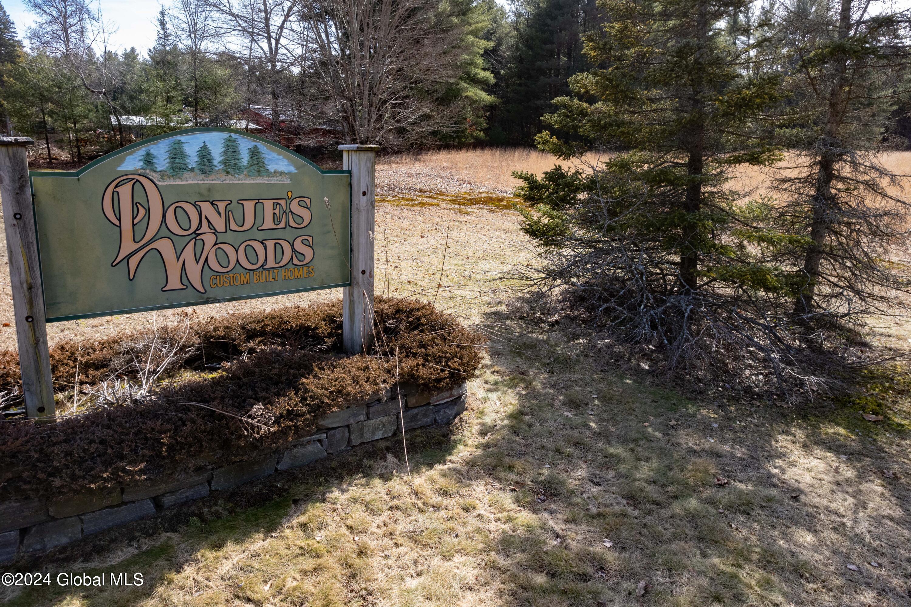 L1 Donjes Woods Lane, Mayfield, New York image 26