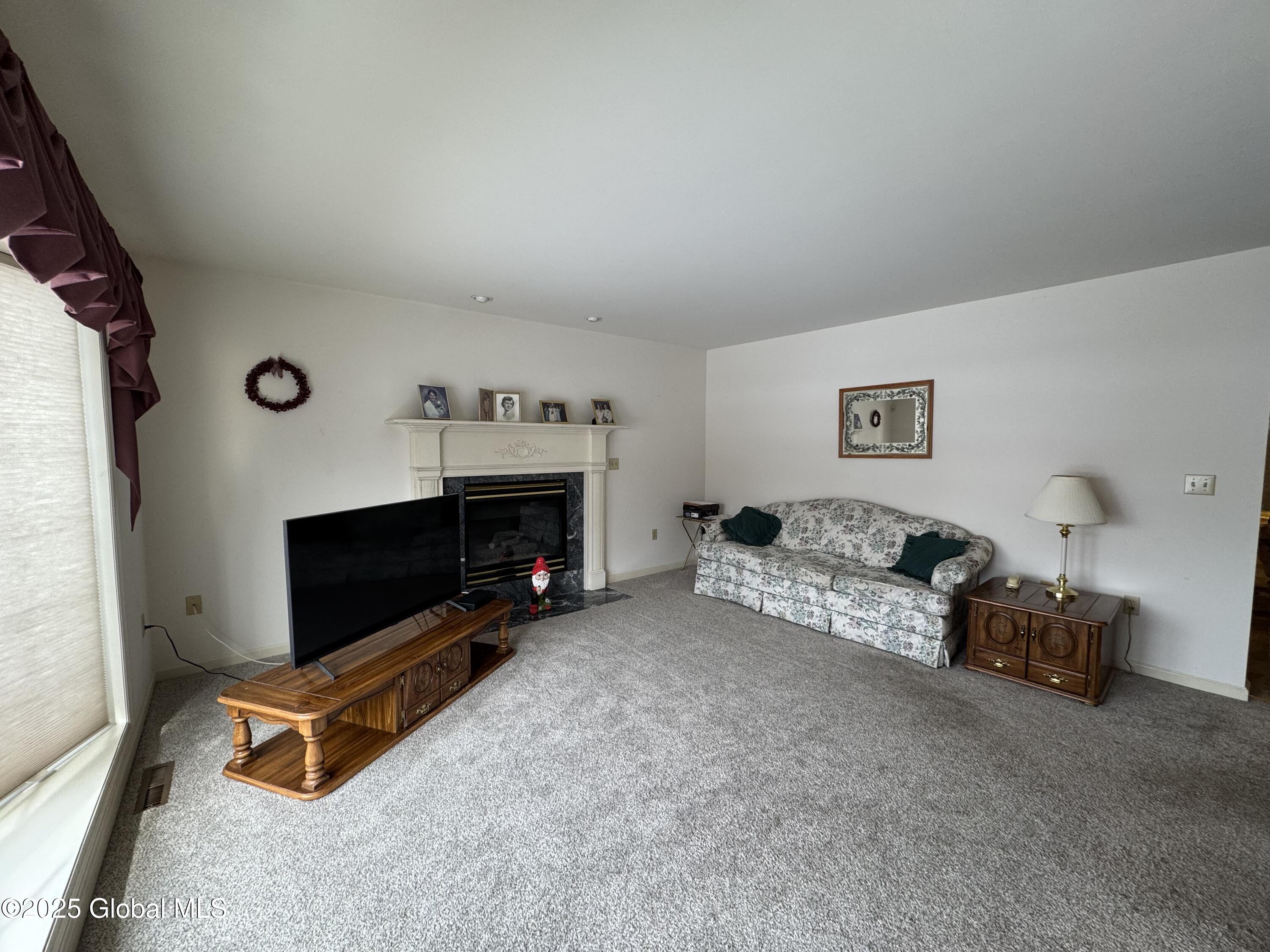 4 Buttercup Court, Waterford, New York image 6
