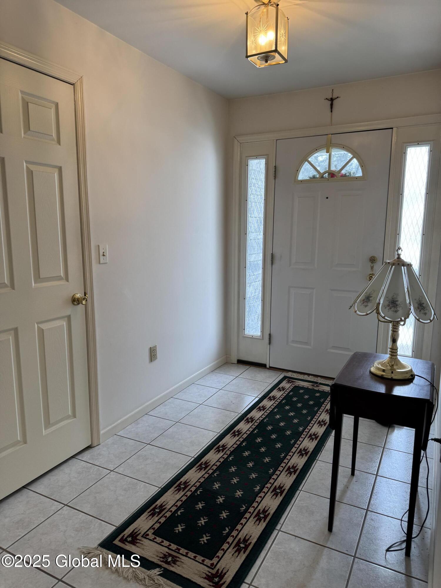 4 Buttercup Court, Waterford, New York image 4