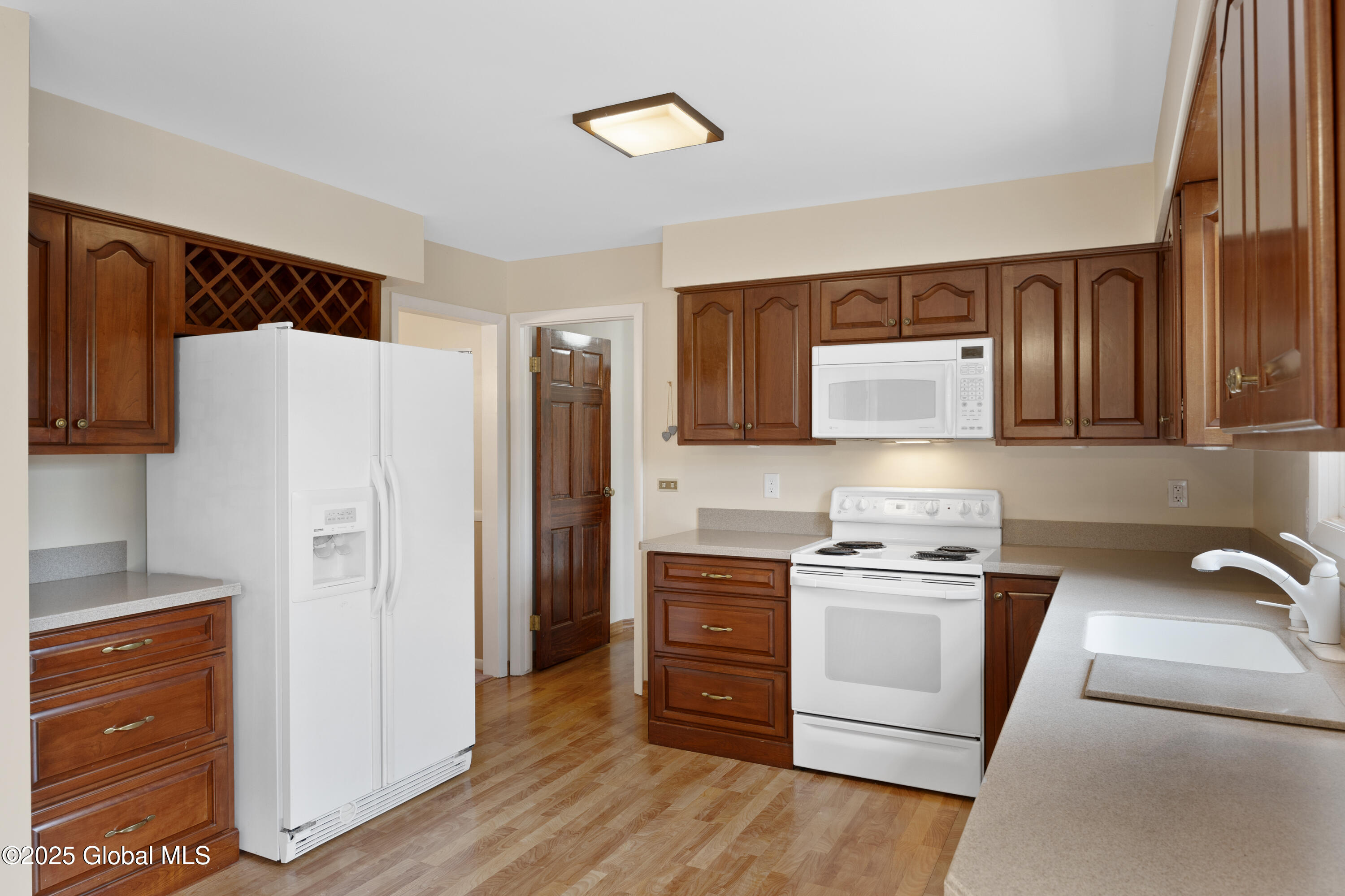 32 Sunrise Terrace, Clifton Park, New York image 10