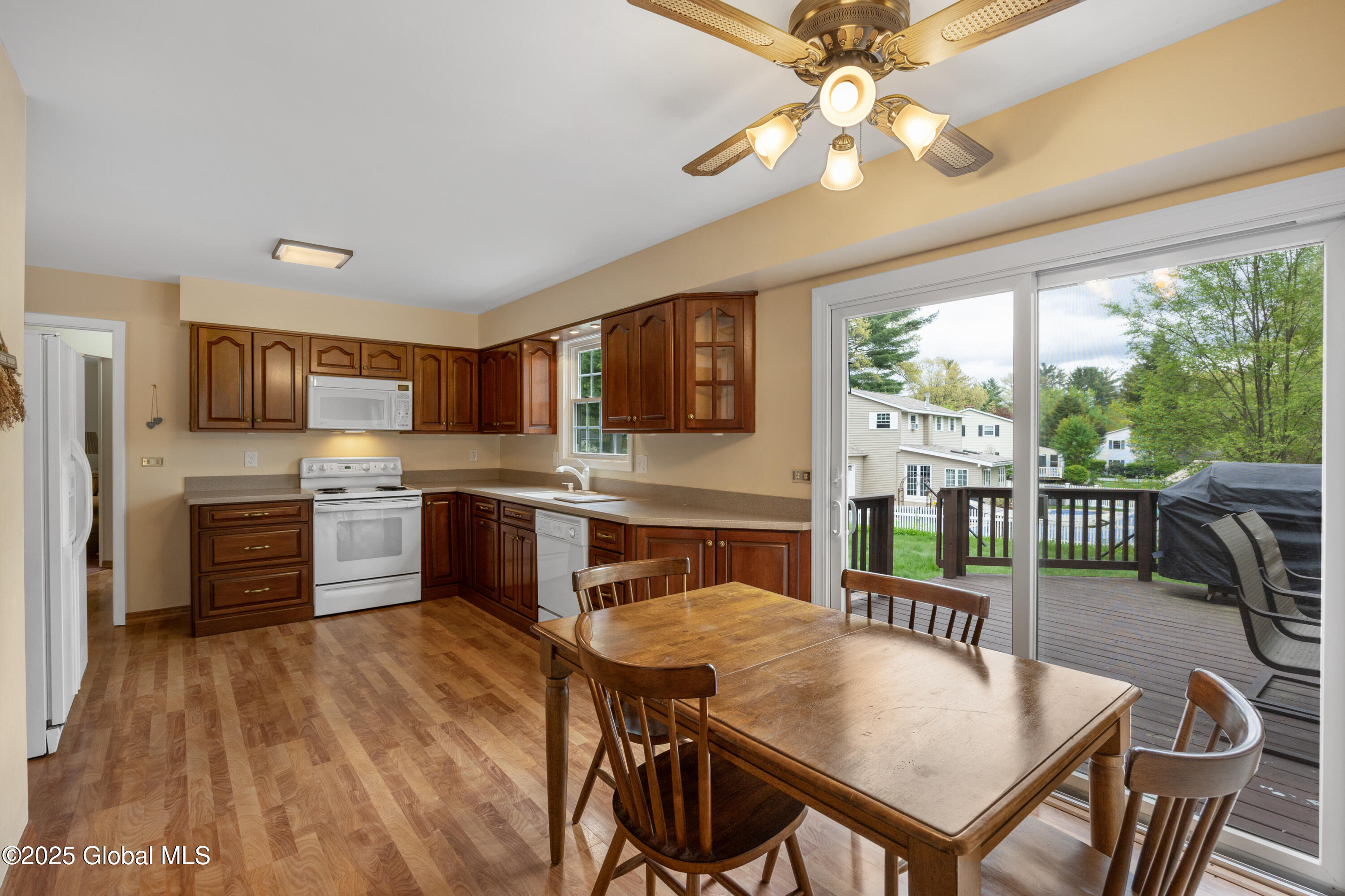 32 Sunrise Terrace, Clifton Park, New York image 8