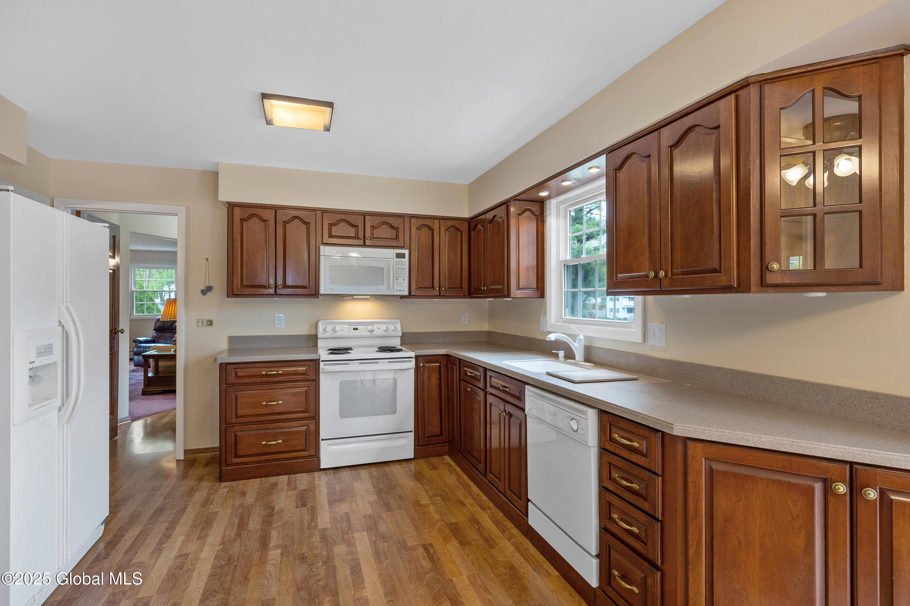 32 Sunrise Terrace, Clifton Park, New York image 9
