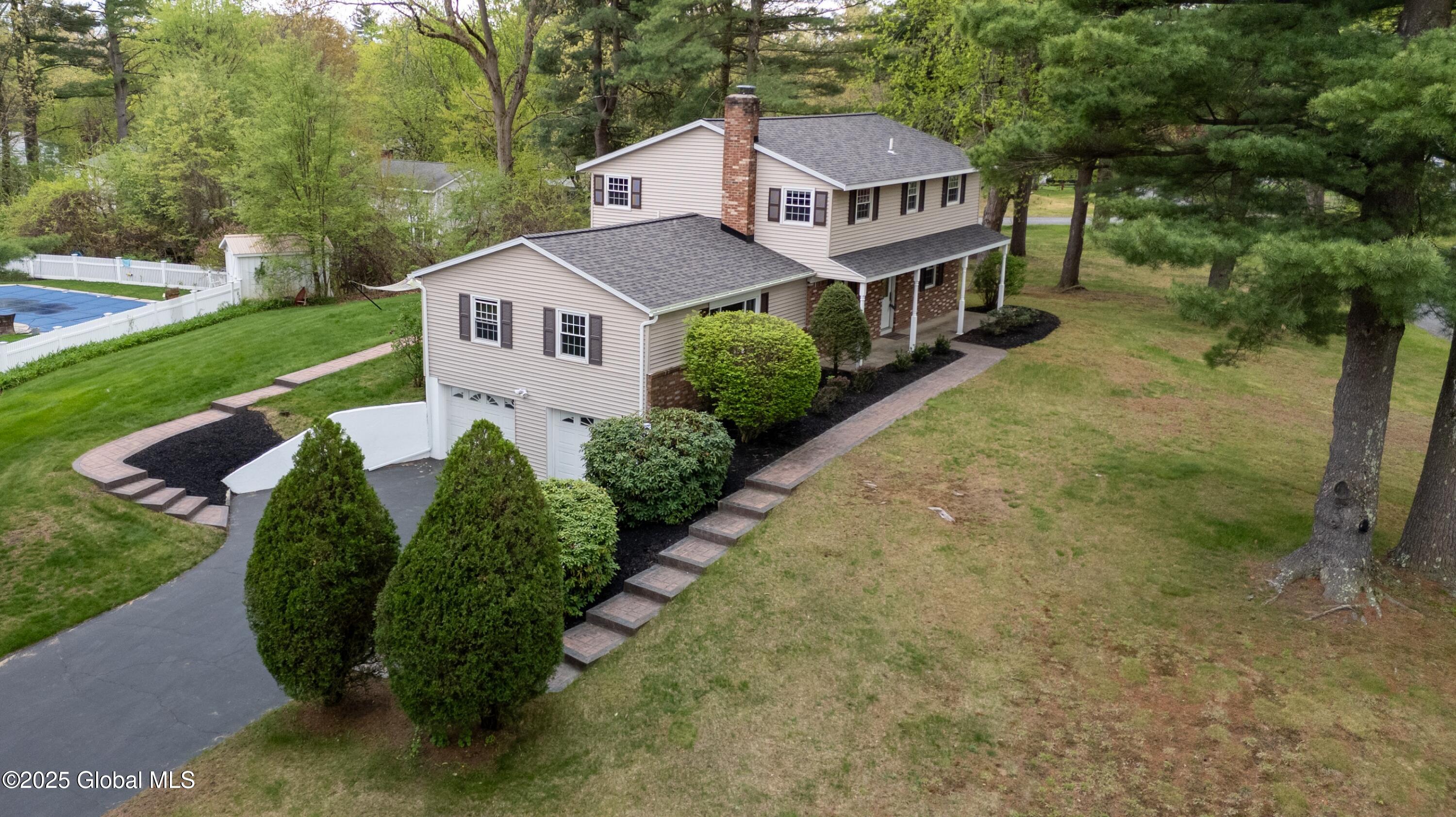 32 Sunrise Terrace, Clifton Park, New York image 1