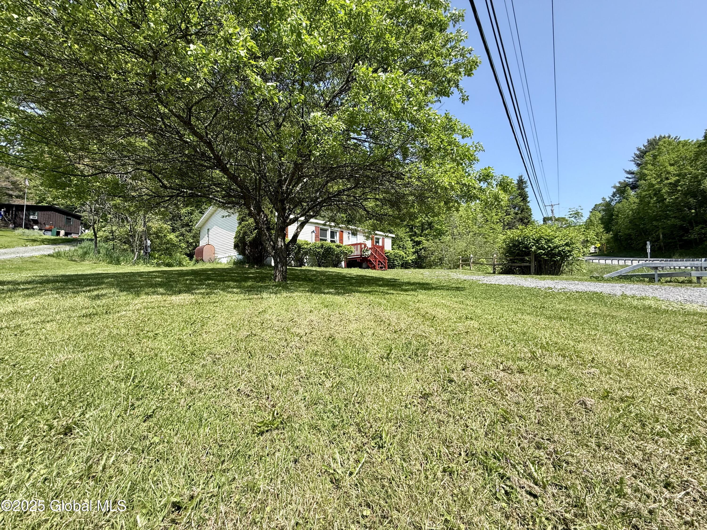 637 State Highway 309, Gloversville, New York image 4