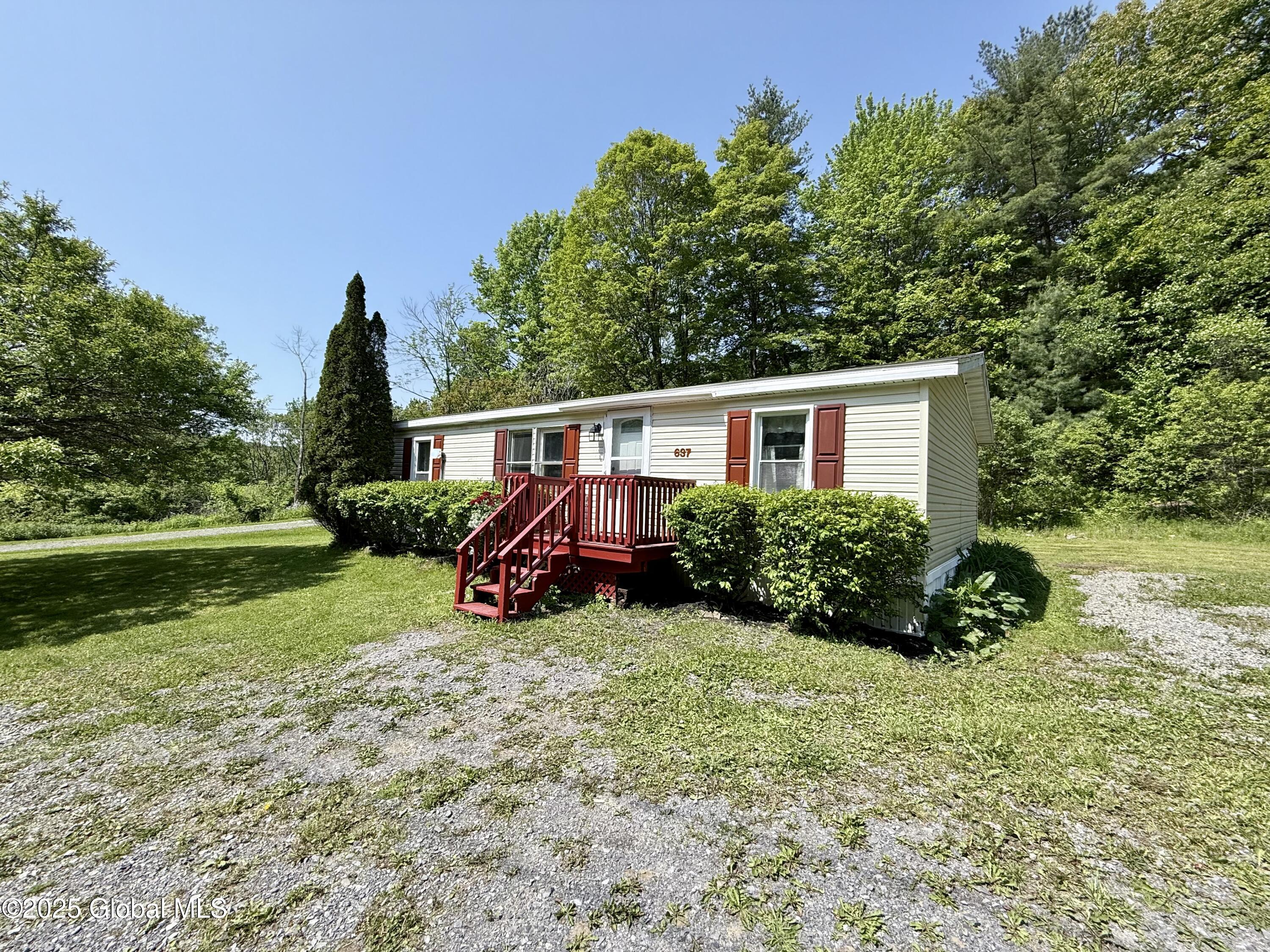 637 State Highway 309, Gloversville, New York image 1