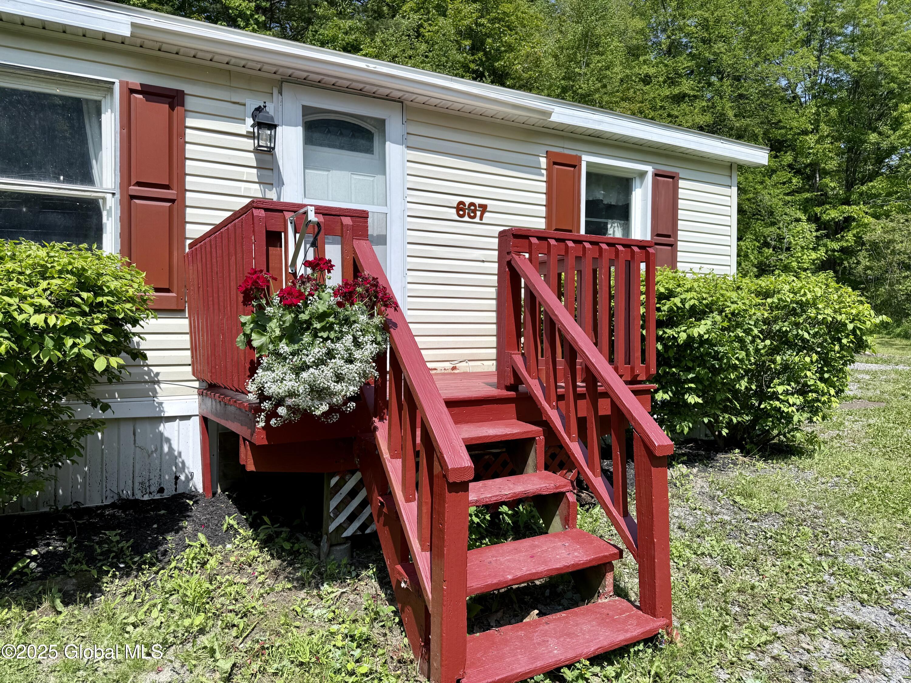 637 State Highway 309, Gloversville, New York image 11